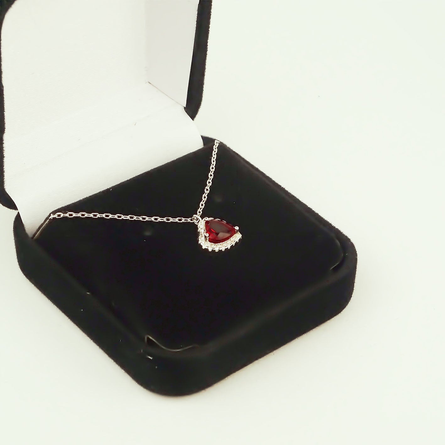 Amor Eterno - Gargantilla Plata / Oro 24k / Corazón Eterno / Rojo