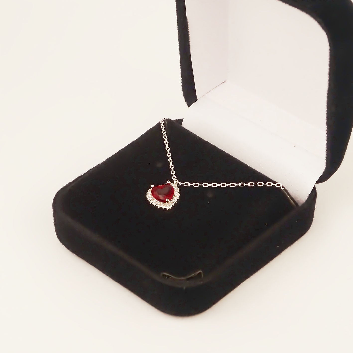 Amor Eterno - Gargantilla Plata / Oro 24k / Corazón Eterno / Rojo