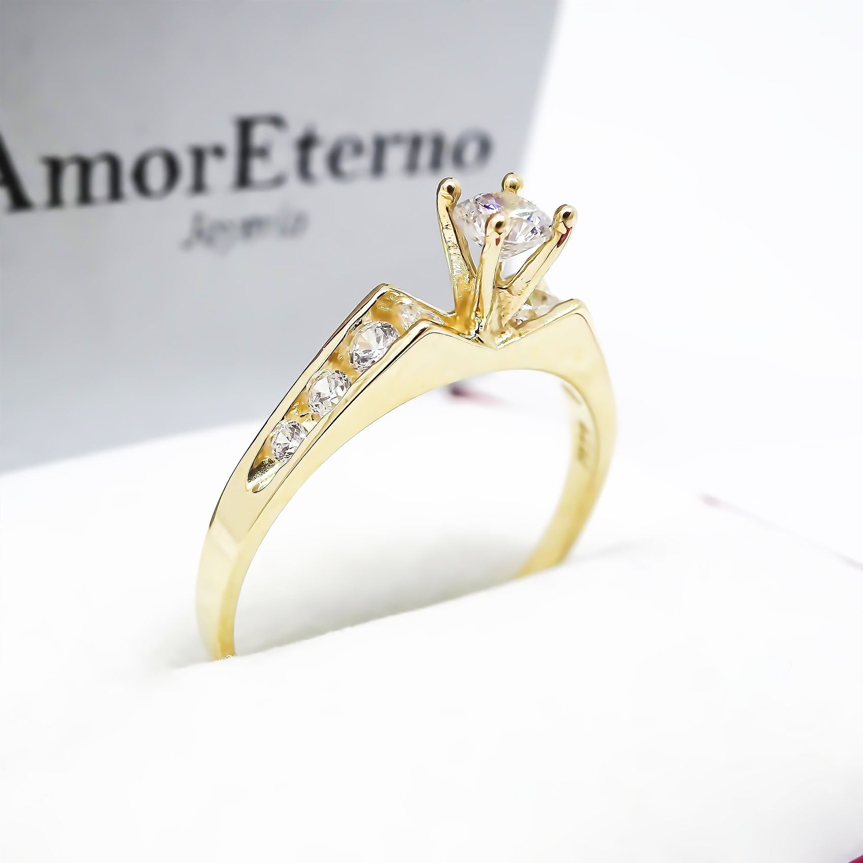 Amor Eterno - Anillo Solitario / Nevada / Oro 14k Solido