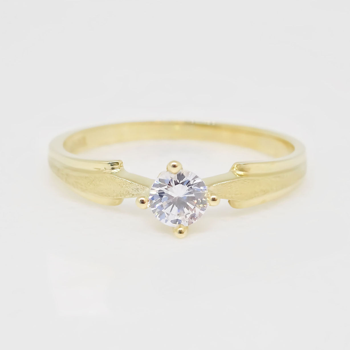 Amor Eterno - Anillo Hungría / Oro 10k Sólido