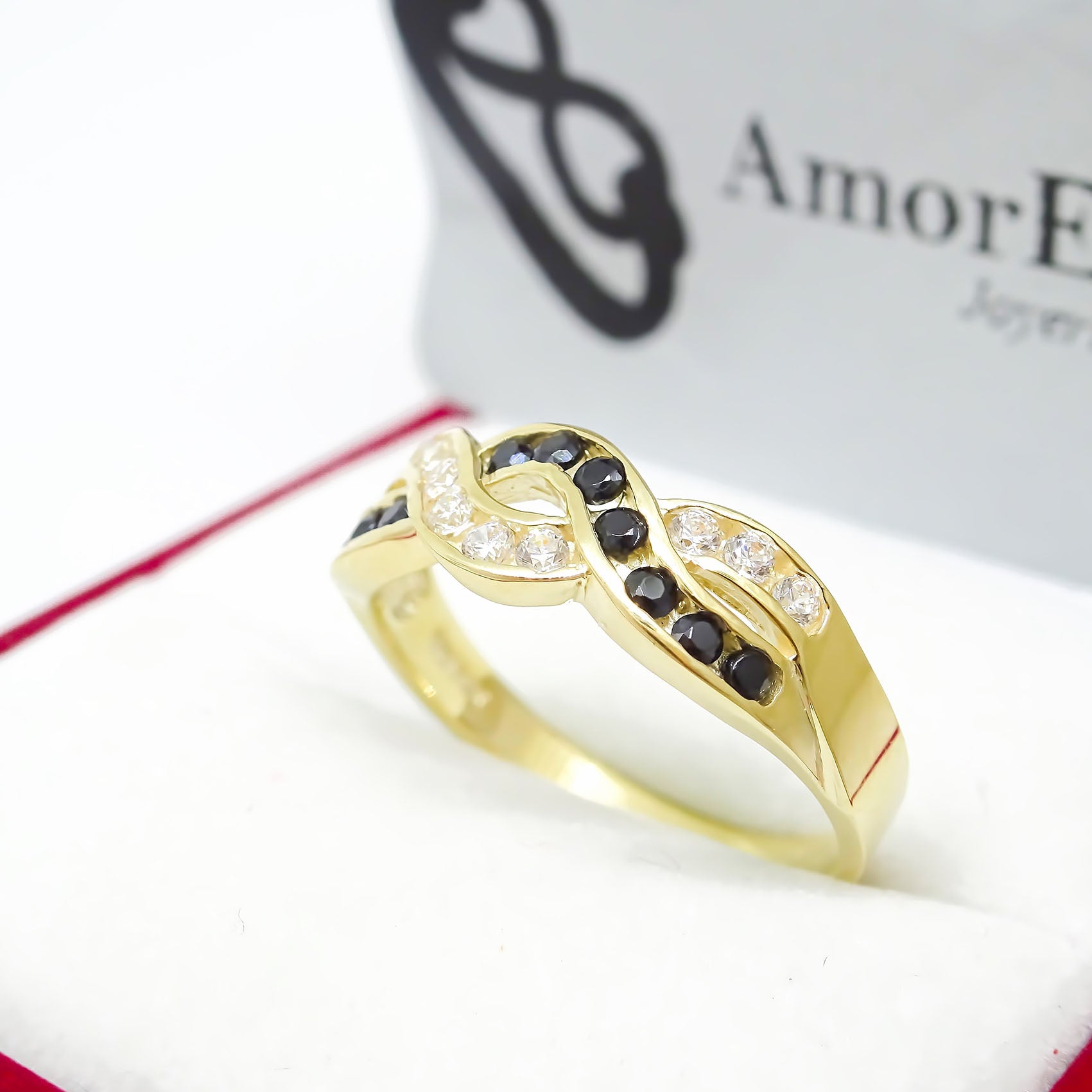 Amor Eterno - Anillo Nogal - Oro Sólido 10k / Dominó
