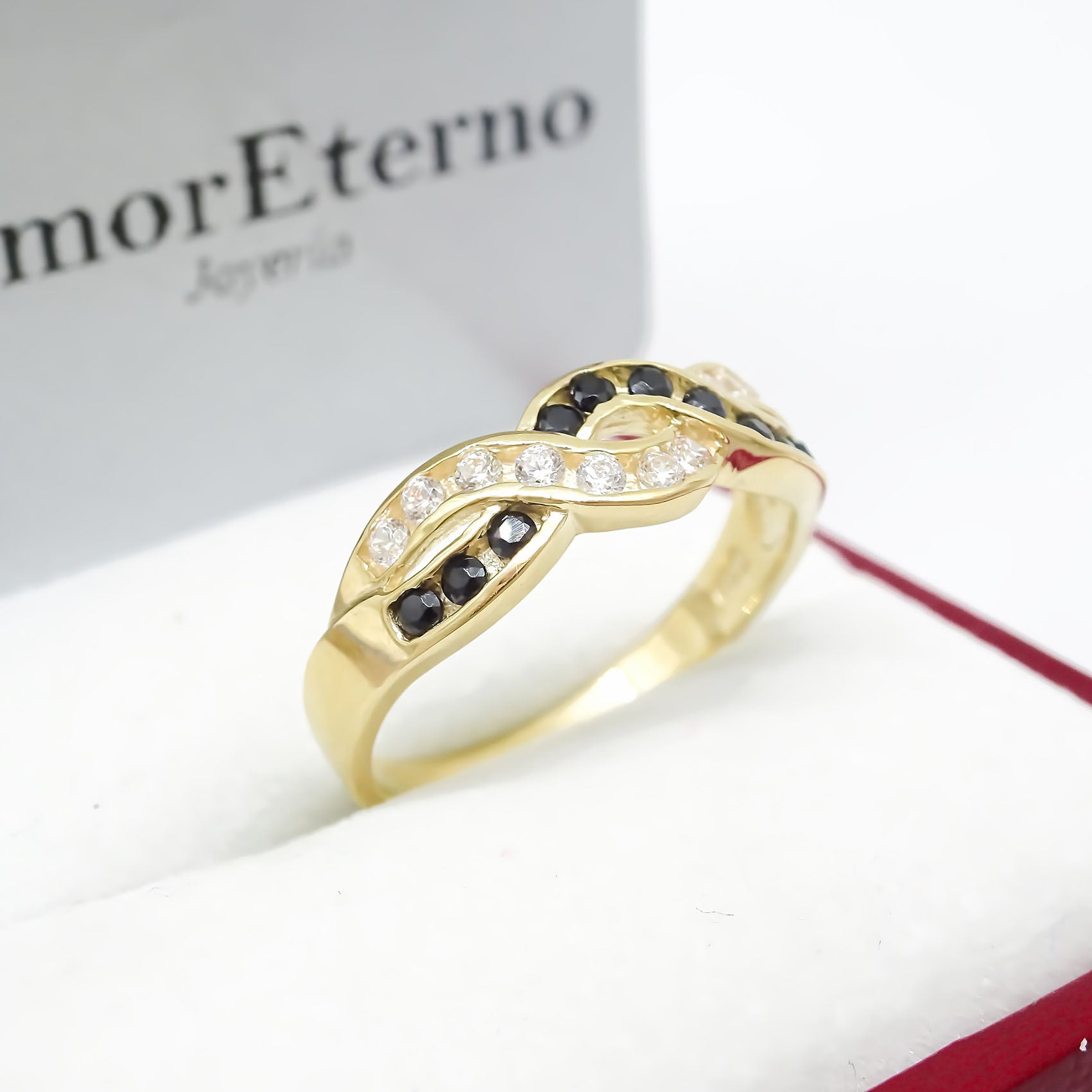 Amor Eterno - Anillo Nogal - Oro Sólido 10k / Dominó