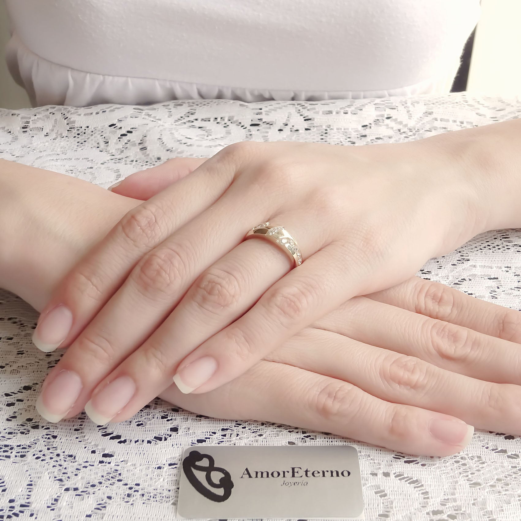 Amor Eterno - Grueso Anillo Paris / Oro Sólido 14k