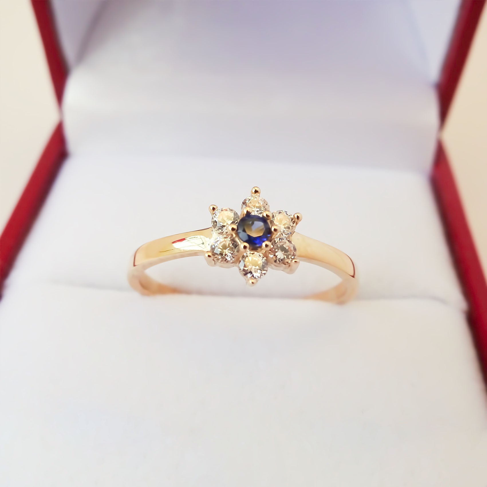 Amor Eterno - Anillo Flor / Oro 14k Solido / Azul Oscuro