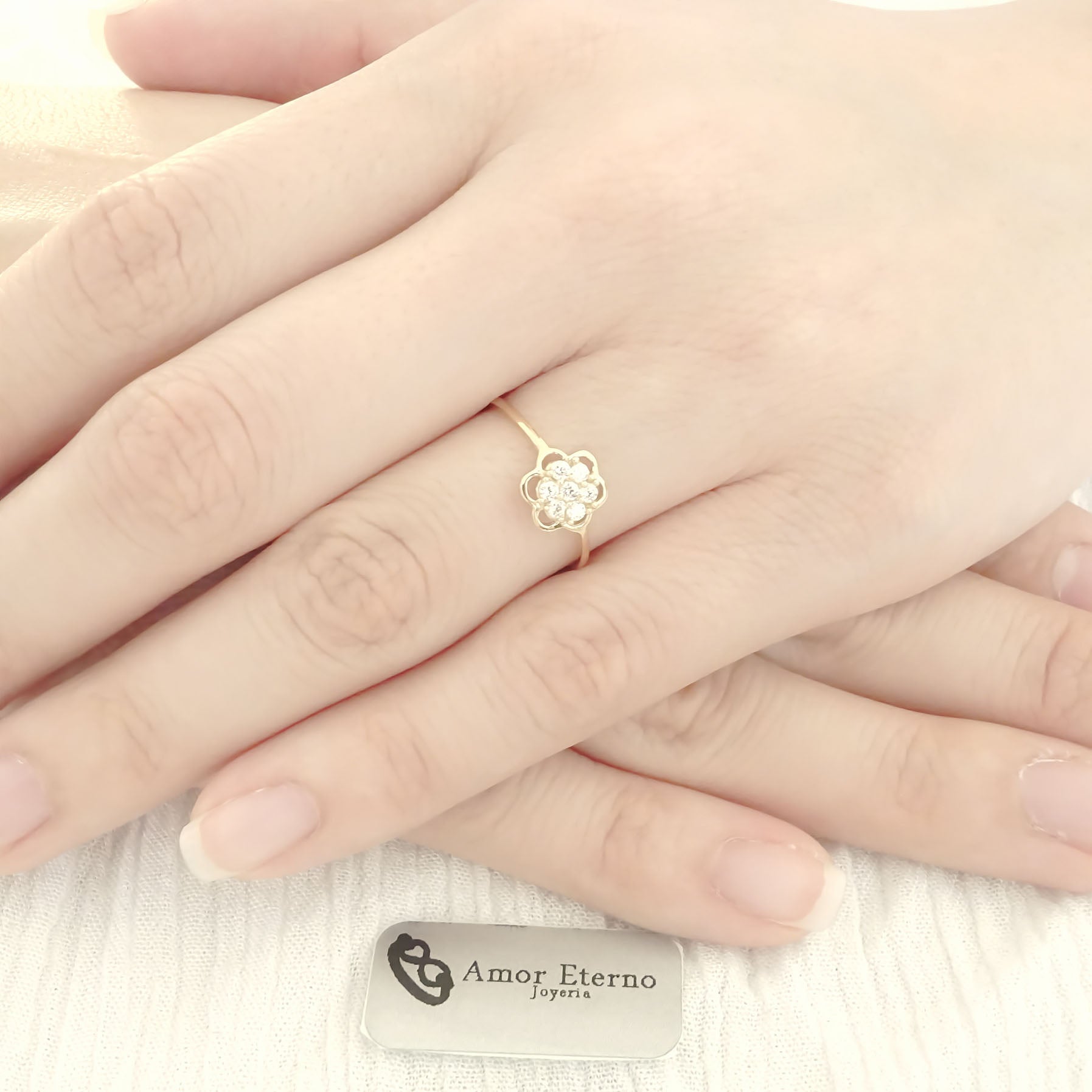 Amor Eterno - Anillo Lillium / Oro 14k Sólido