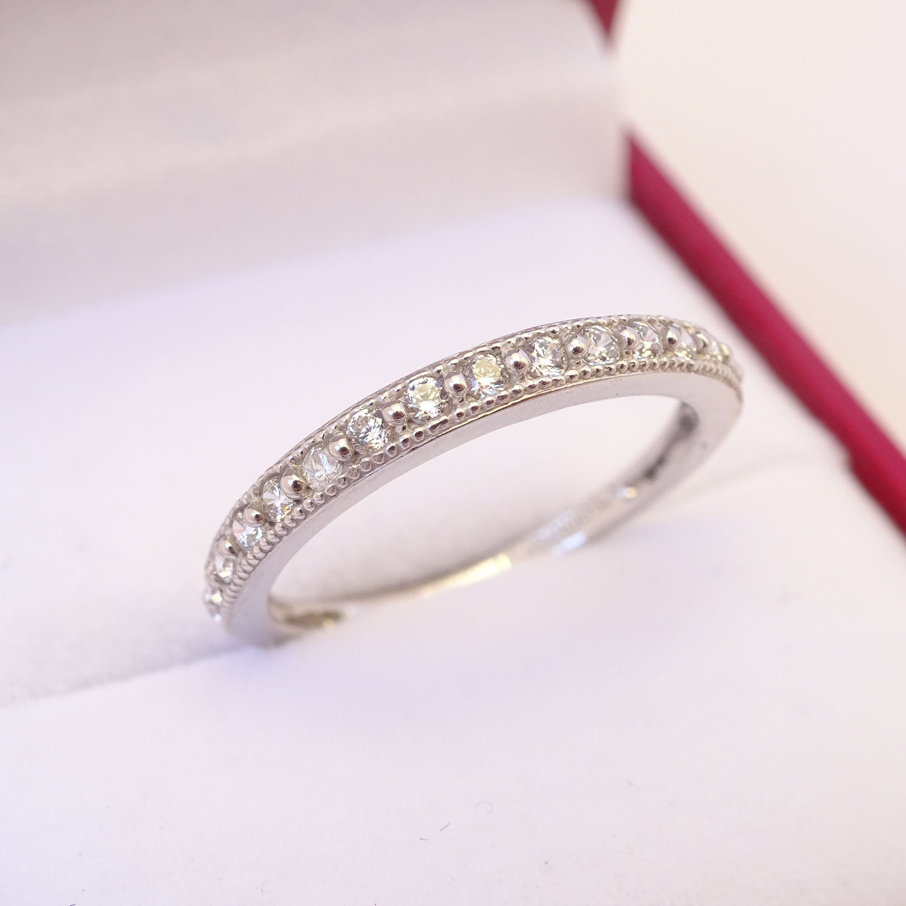 Amor Eterno - Churumbela Pavé / Oro Solido 10k / Oro Blanco