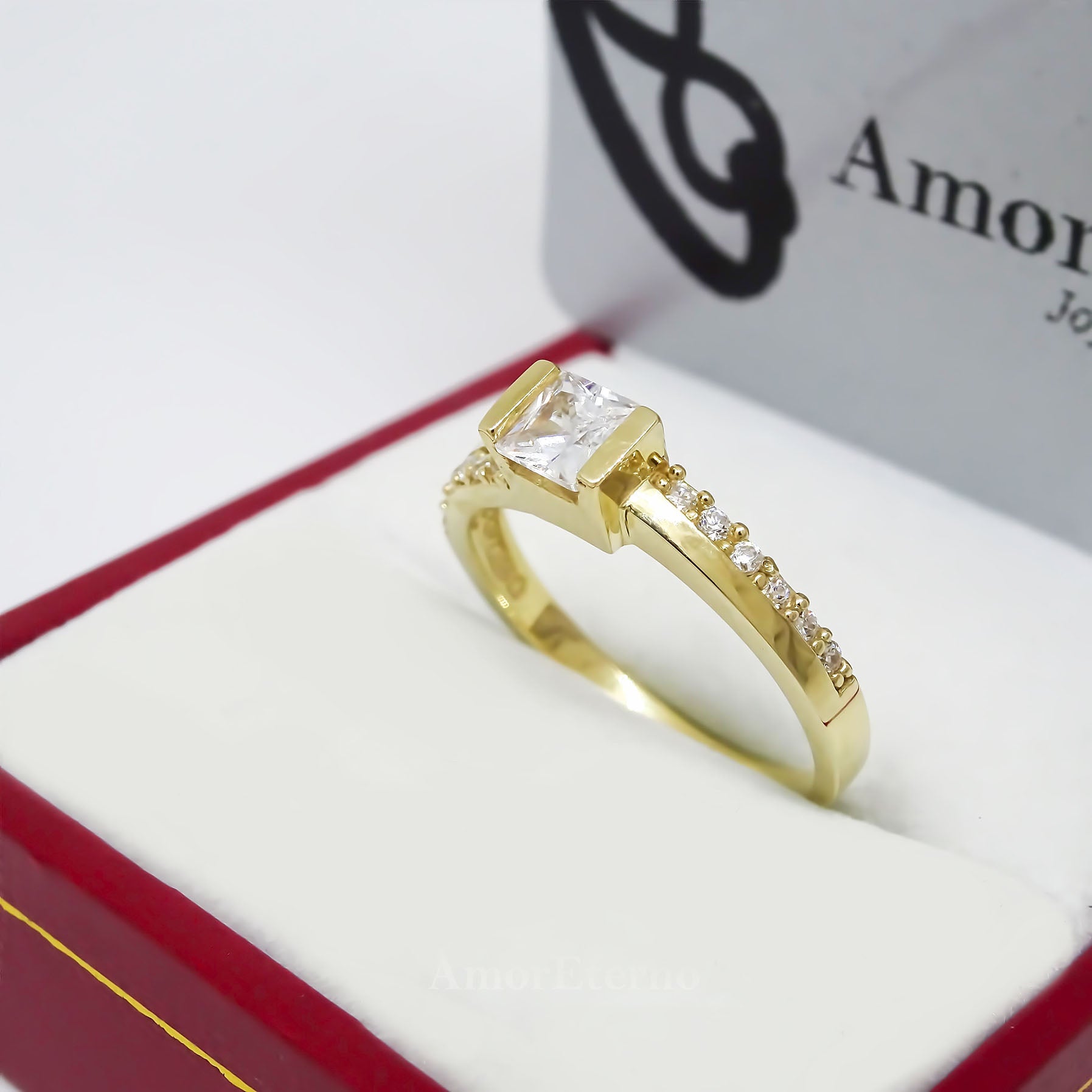 Amor Eterno - Anillo Kristal / Oro 10k Solido