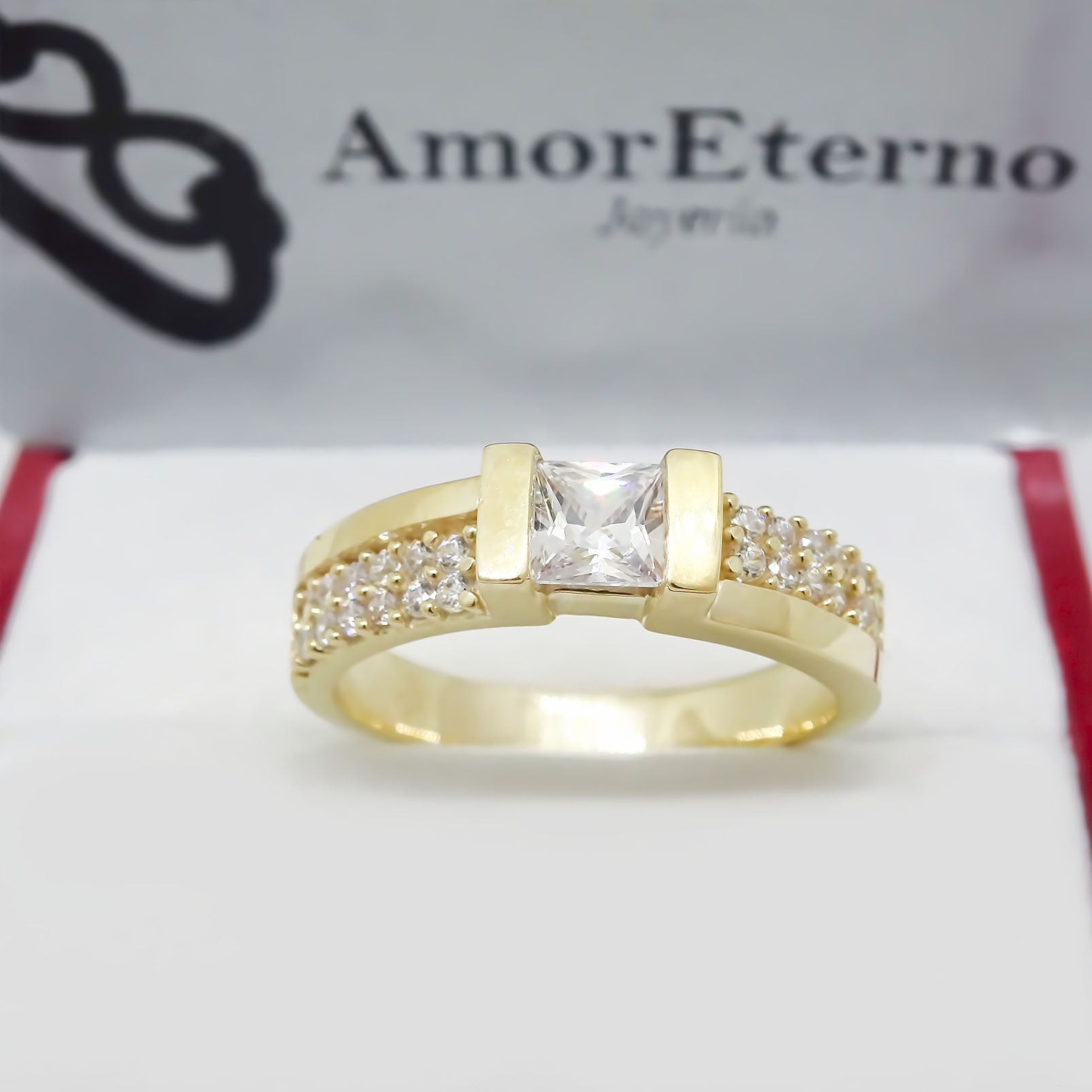 Grueso Anillo Cuadrado 25 En Oro 14k