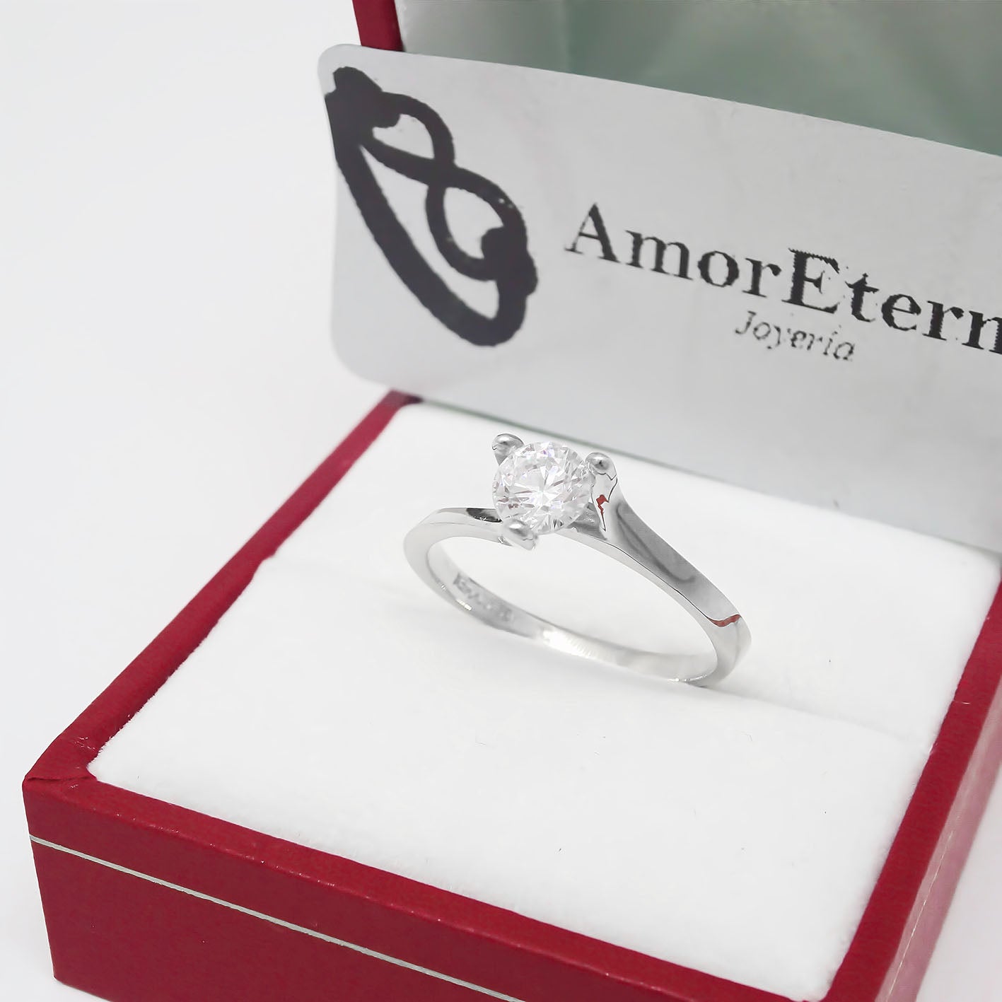 Amor Eterno - Anillo Lucky / Oro 10k Sólido / Blanco