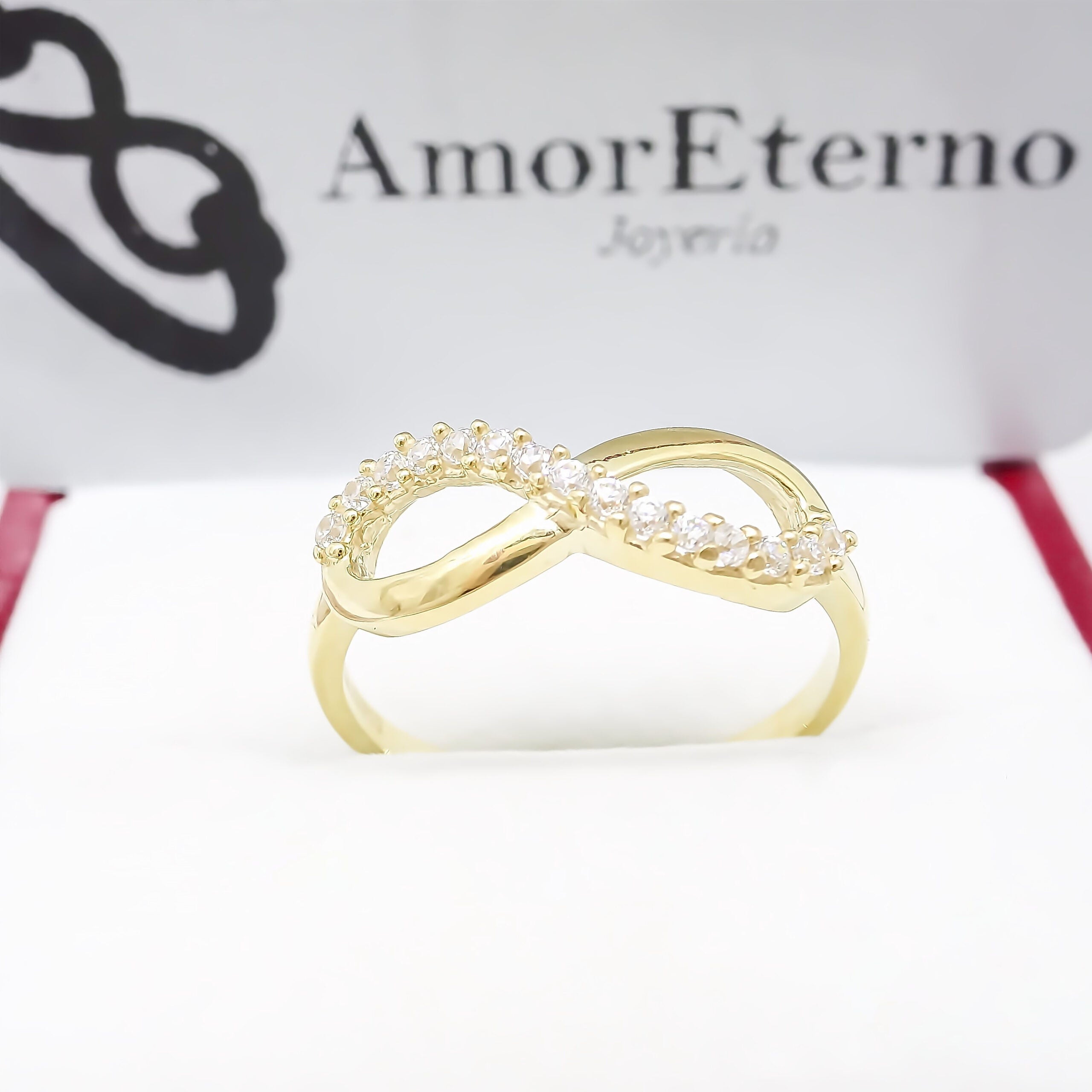 Amor Eterno - Anillo Infinito Con Diamantes / Oro Sólido 10k