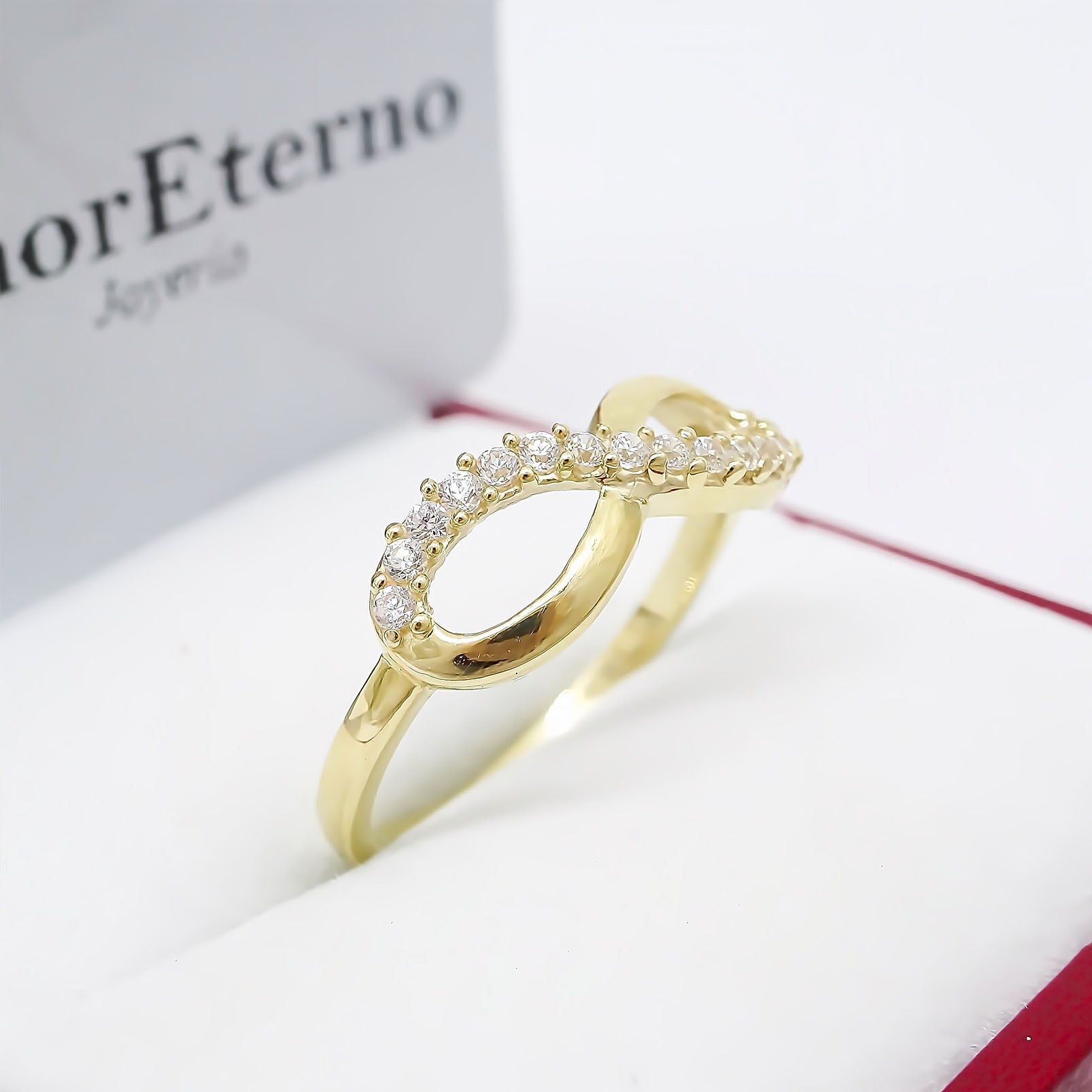 Amor Eterno - Anillo Infinito Con Diamantes / Oro Sólido 10k