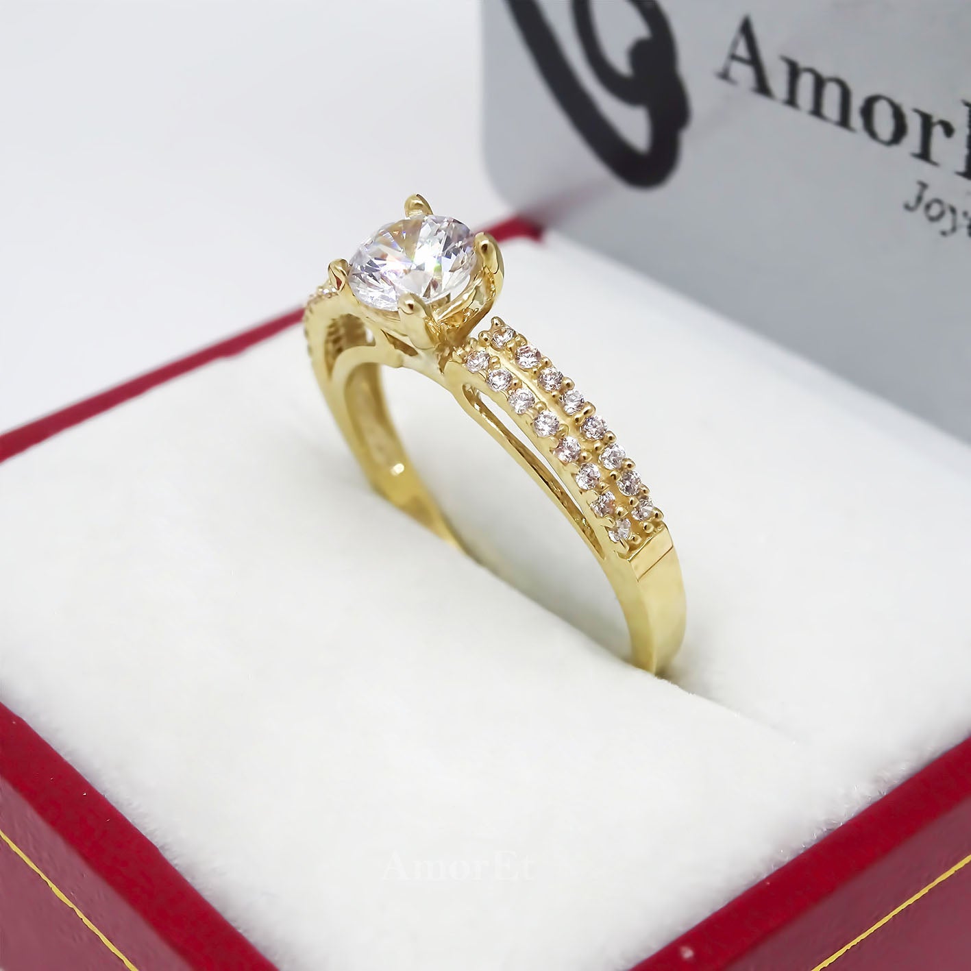 Amor Eterno - Anillo Europa / Oro Sólido 14k / Amarillo