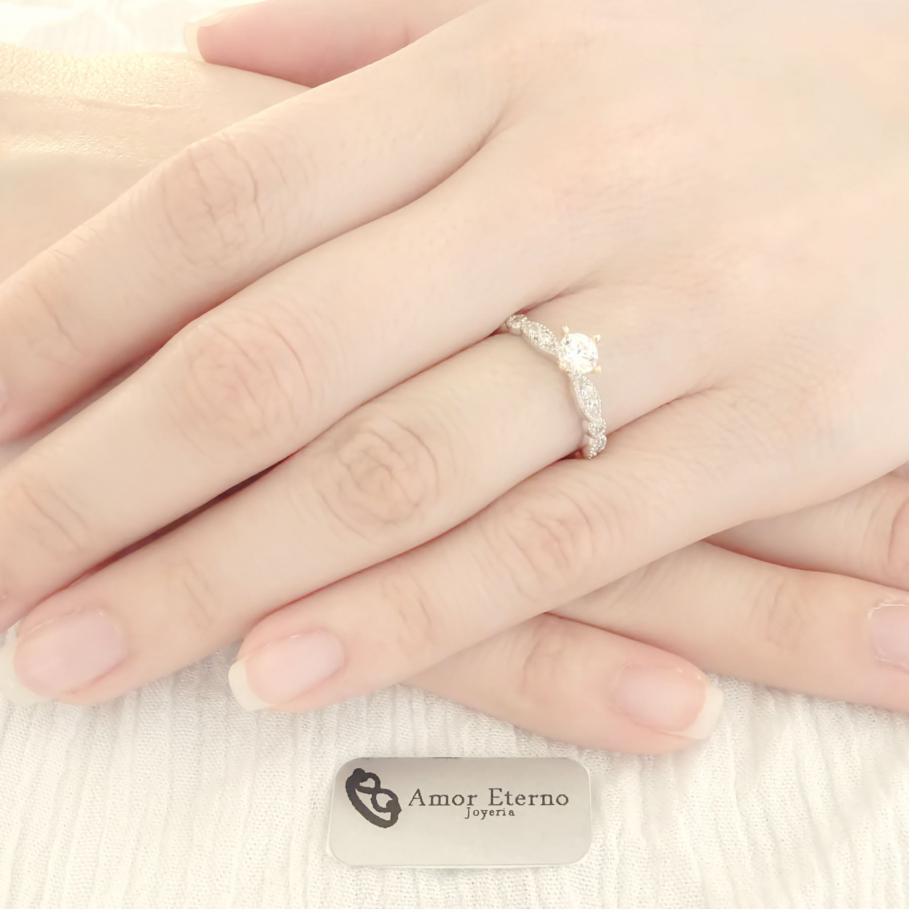 Amor Eterno - Anillo Glad / Oro Sólido 14k