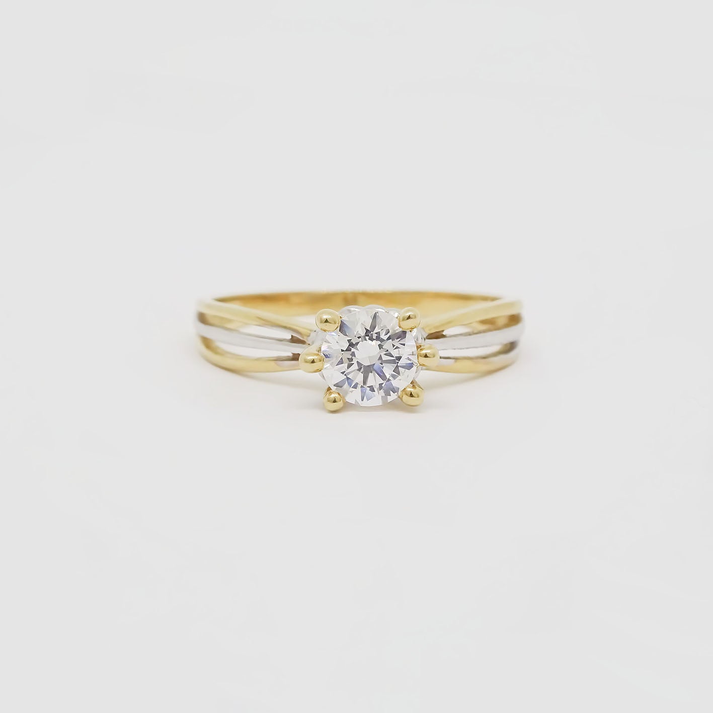 Amor Eterno - Anillo Korb / Oro 10k Sólido / Amarillo