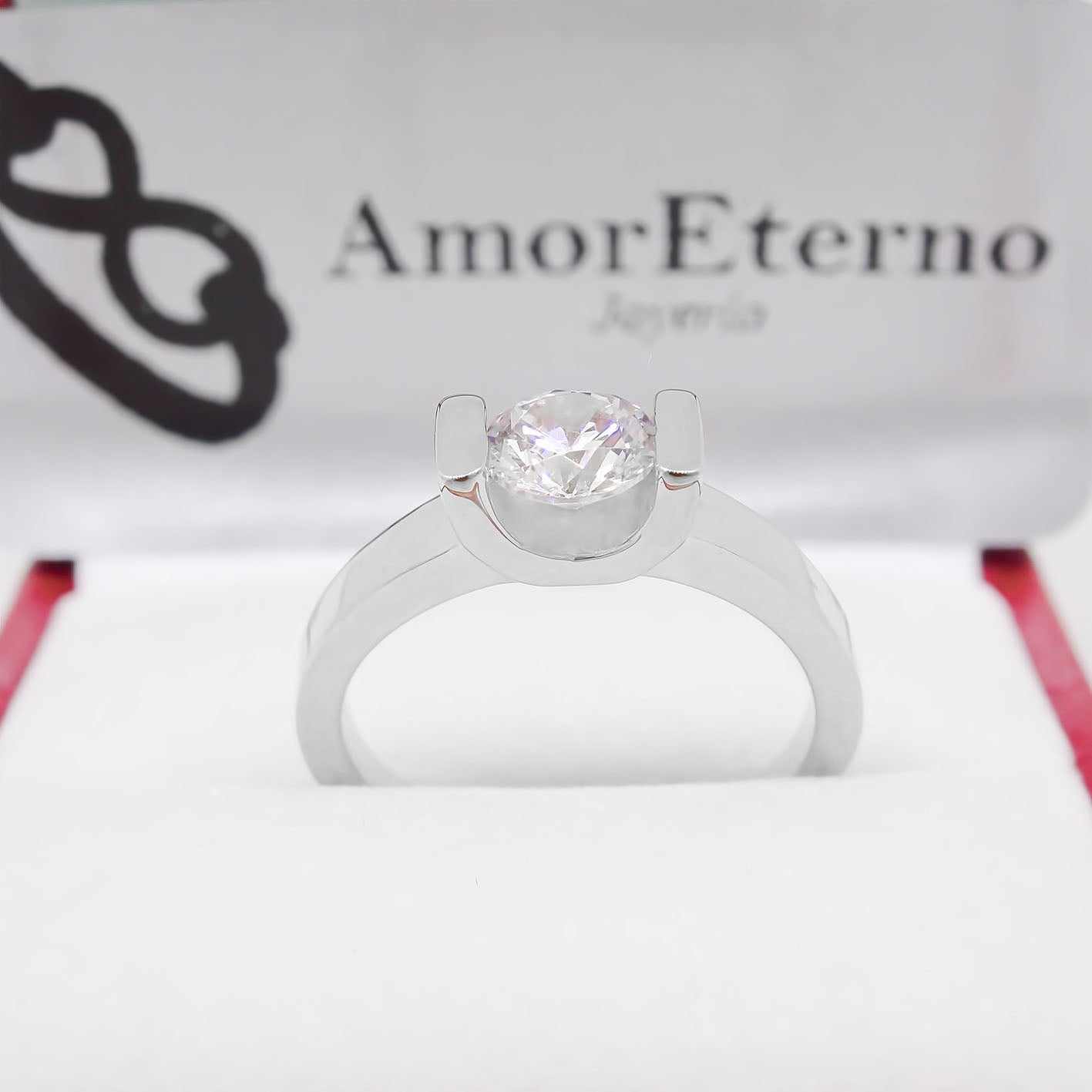 Amor Eterno - Anillo Solitario / Uxy/ Oro 10k Sólido / Blanco