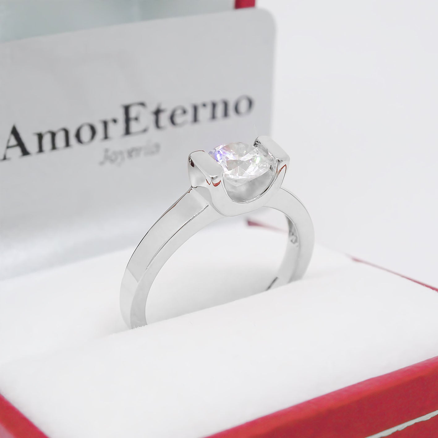 Amor Eterno - Anillo Solitario / Uxy/ Oro 10k Sólido / Blanco