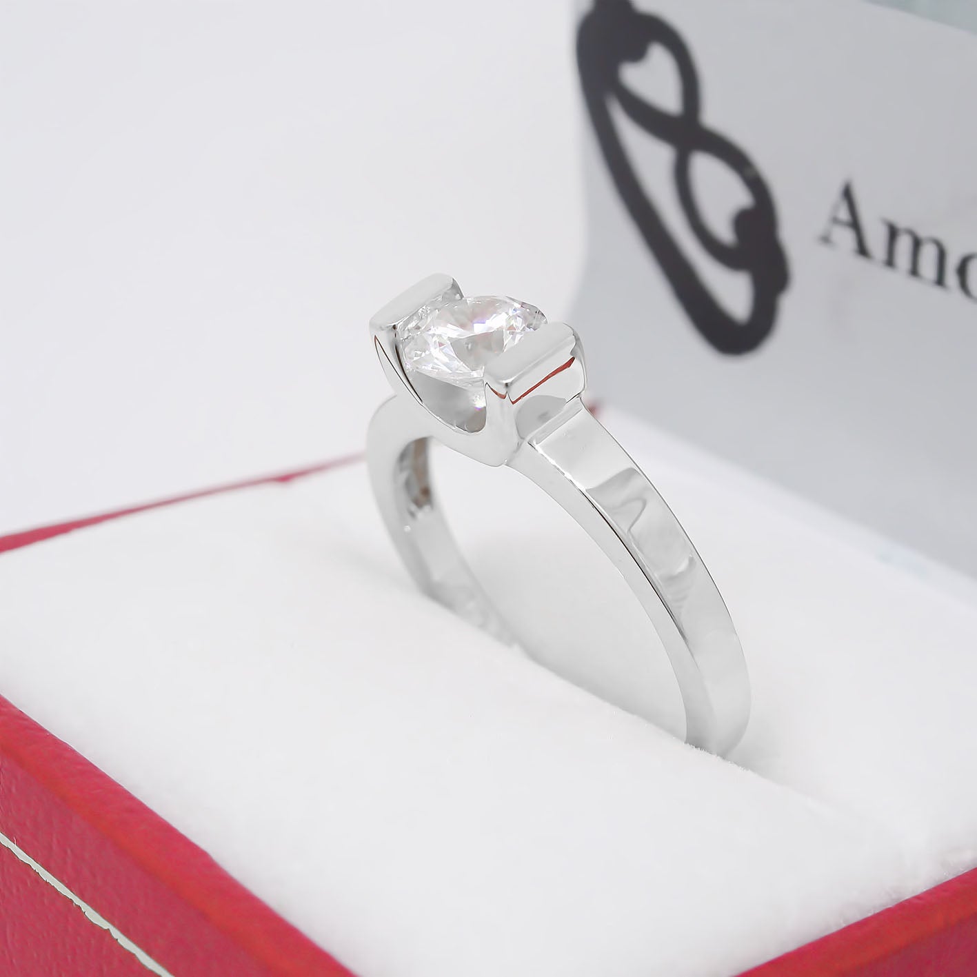Amor Eterno - Anillo Solitario / Uxy/ Oro 10k Sólido / Blanco