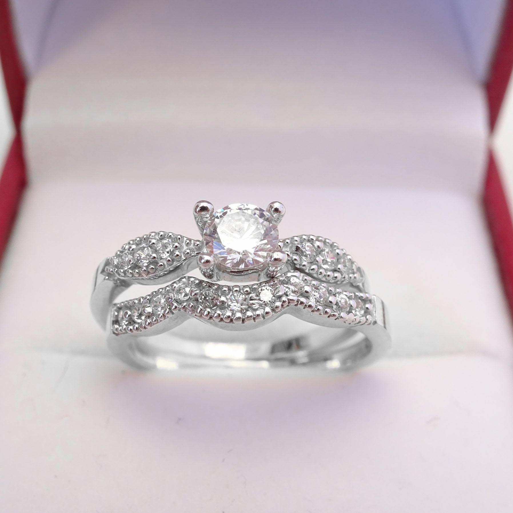 Amor Eterno - Alianza Smile / Oro Sólido 14k / Blanco