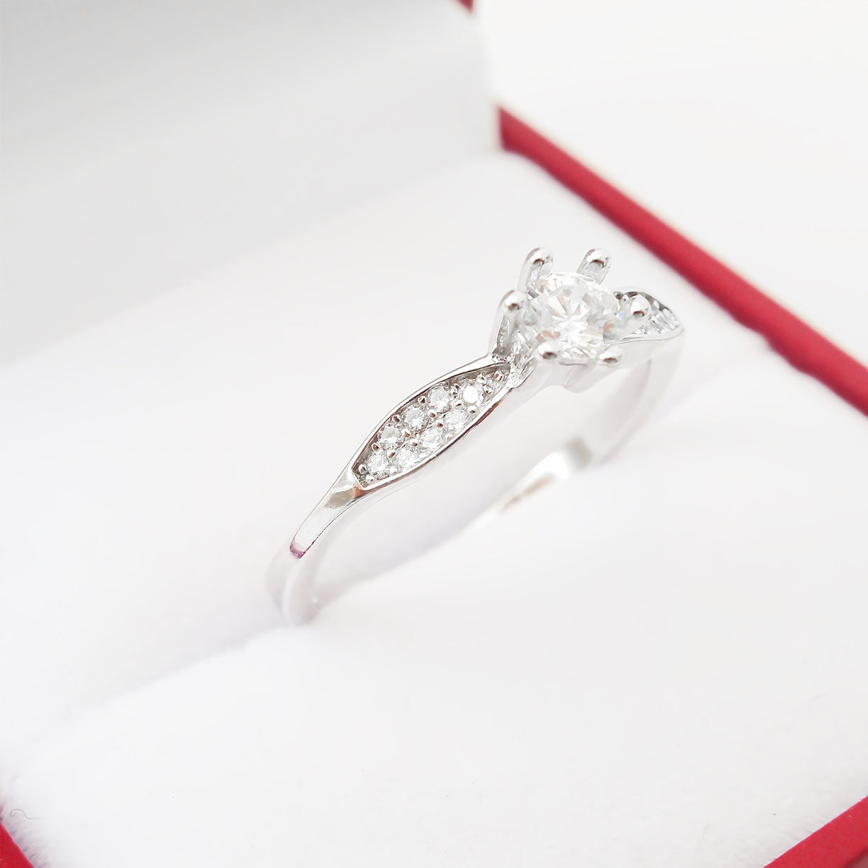 Amor Eterno - Anillo Amelia / Plata Con Oro 24k