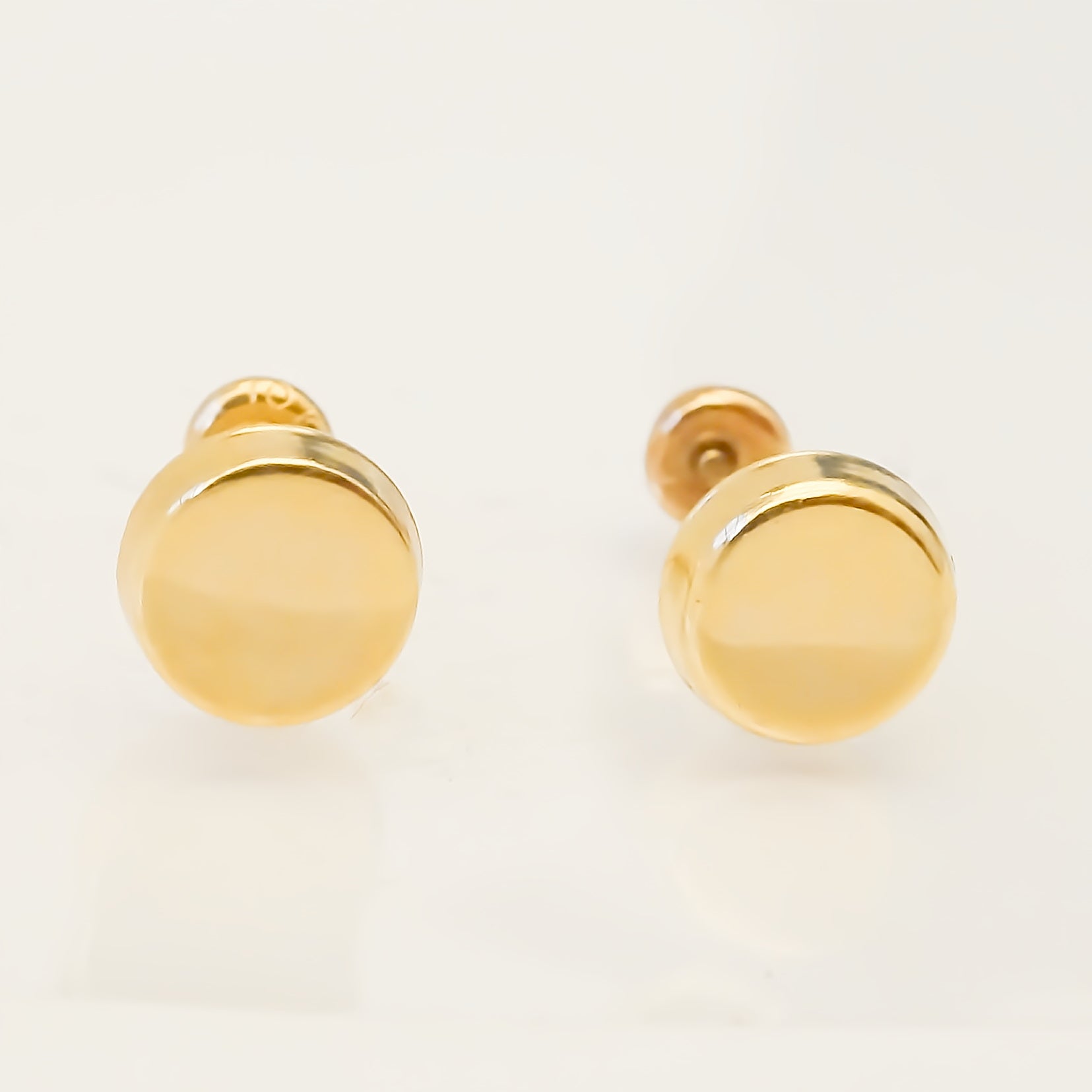 Amor Eterno - Broqueles Círculo / Aretes / Oro Sólido 10k