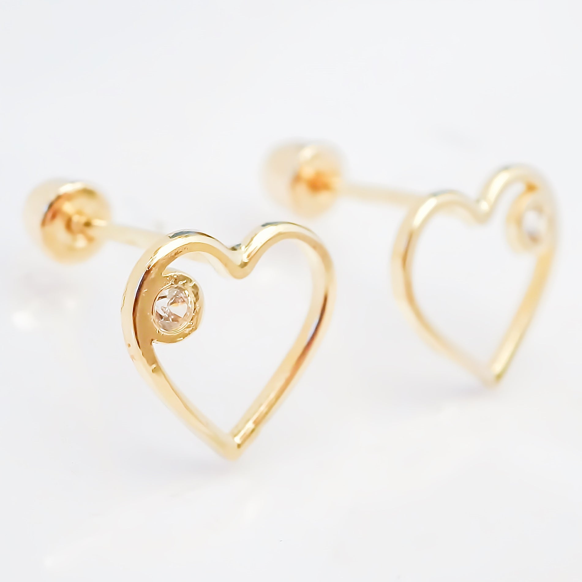 Amor Eterno - Broqueles / Corazón Silueta Diamante / Oro 10k
