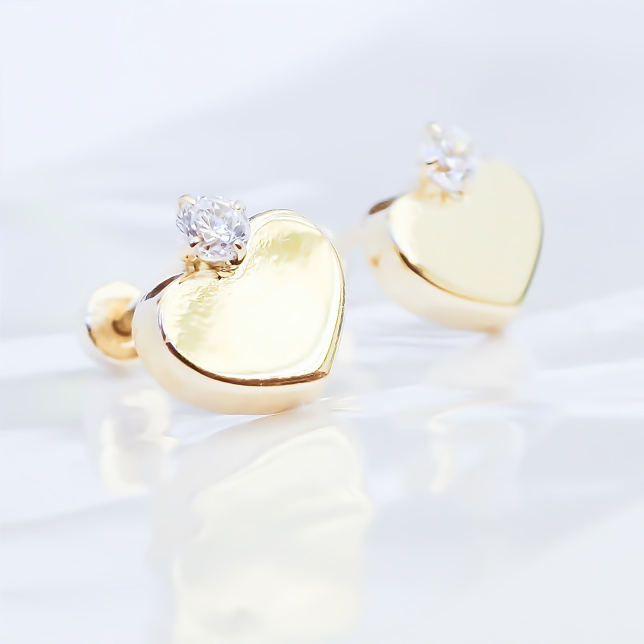Amor Eterno - Broqueles / Corazón Diamante / Aretes Oro 10k