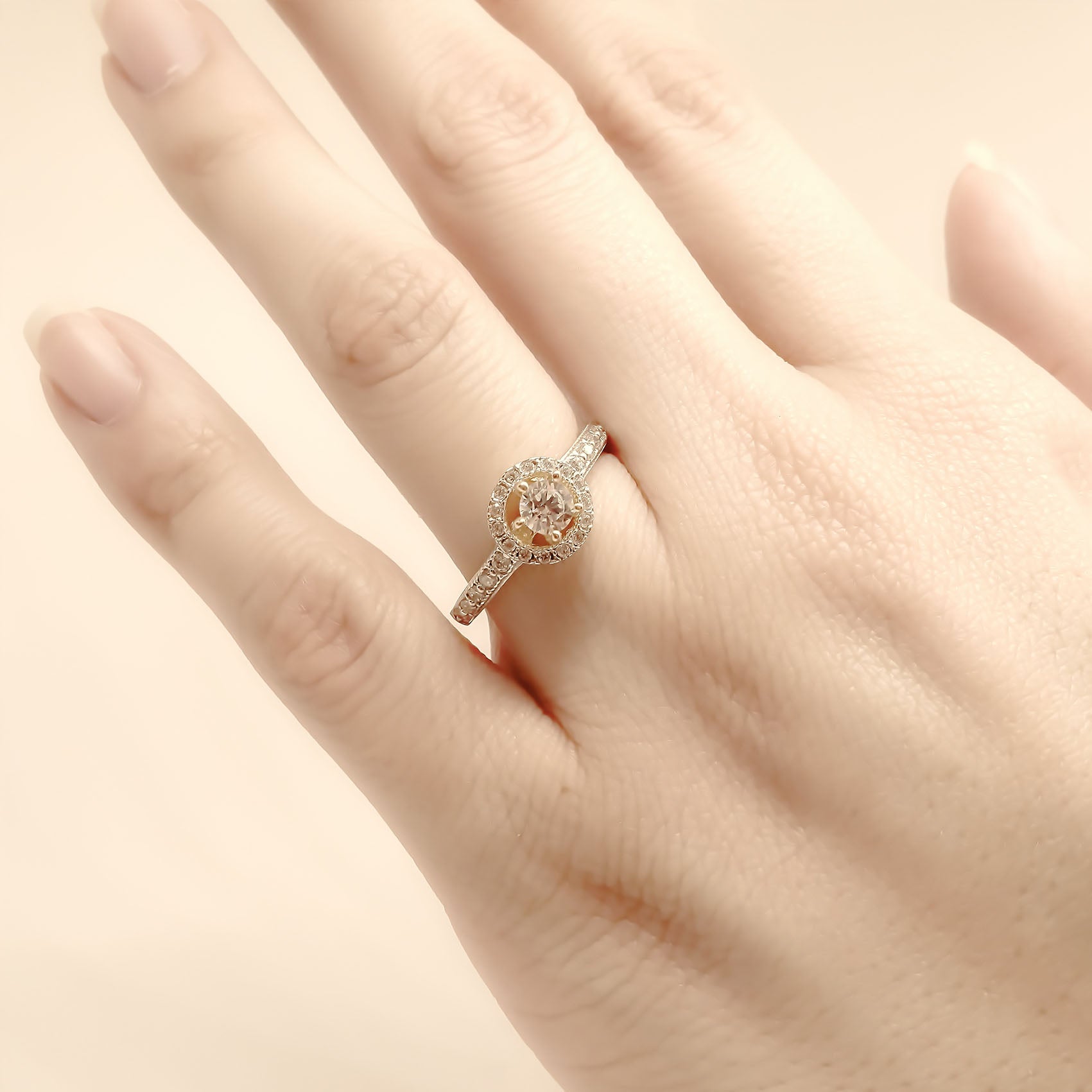 Amor Eterno - Anillo Corona Beatriz / Oro Sólido 10k