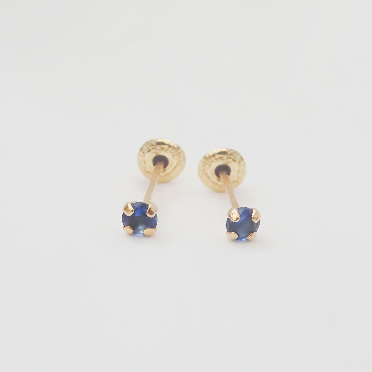 Amor Eterno - Broqueles Recto Mini Bebé / Aretes / Oro 10k / Azul
