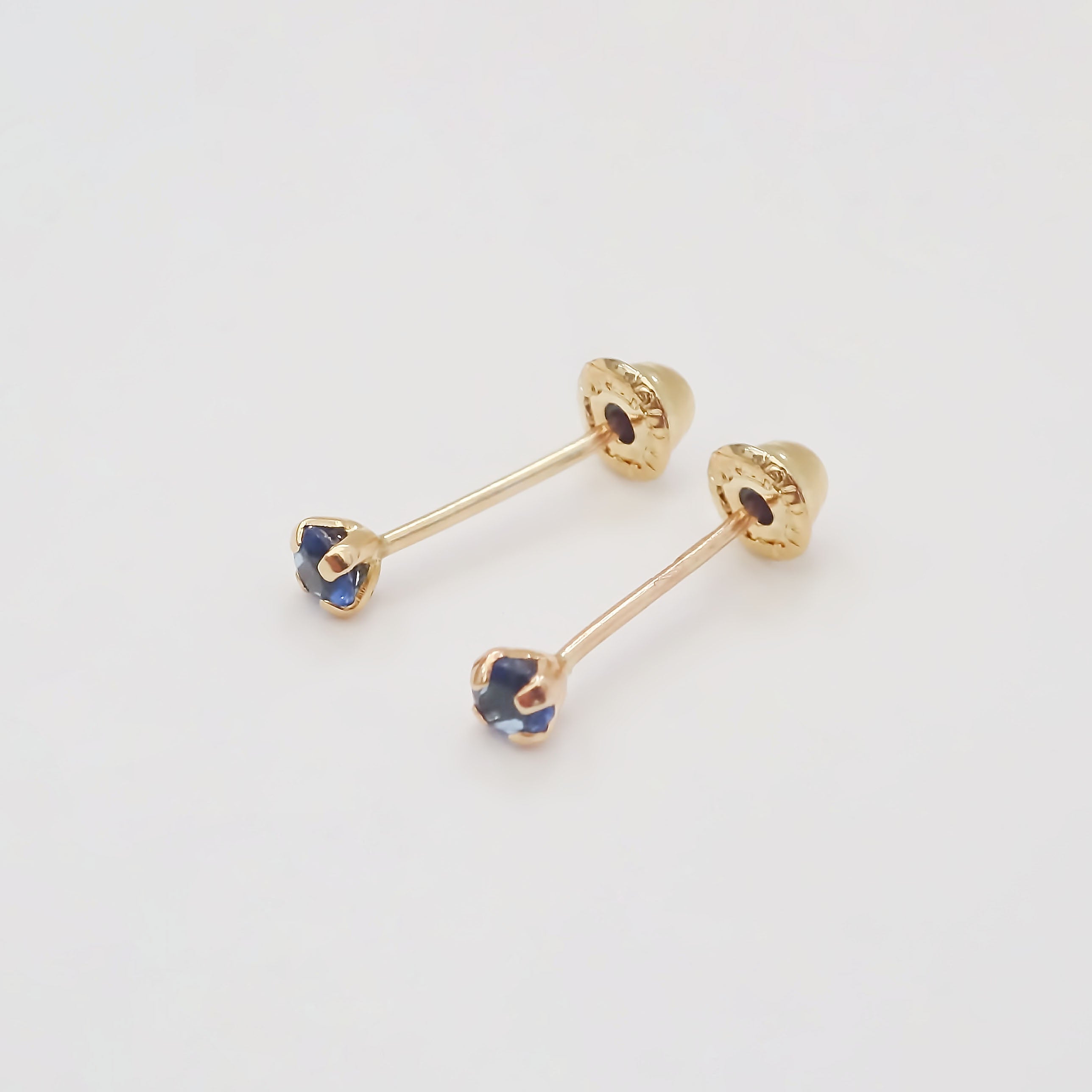 Amor Eterno - Broqueles Recto Mini Bebé / Aretes / Oro 10k / Azul