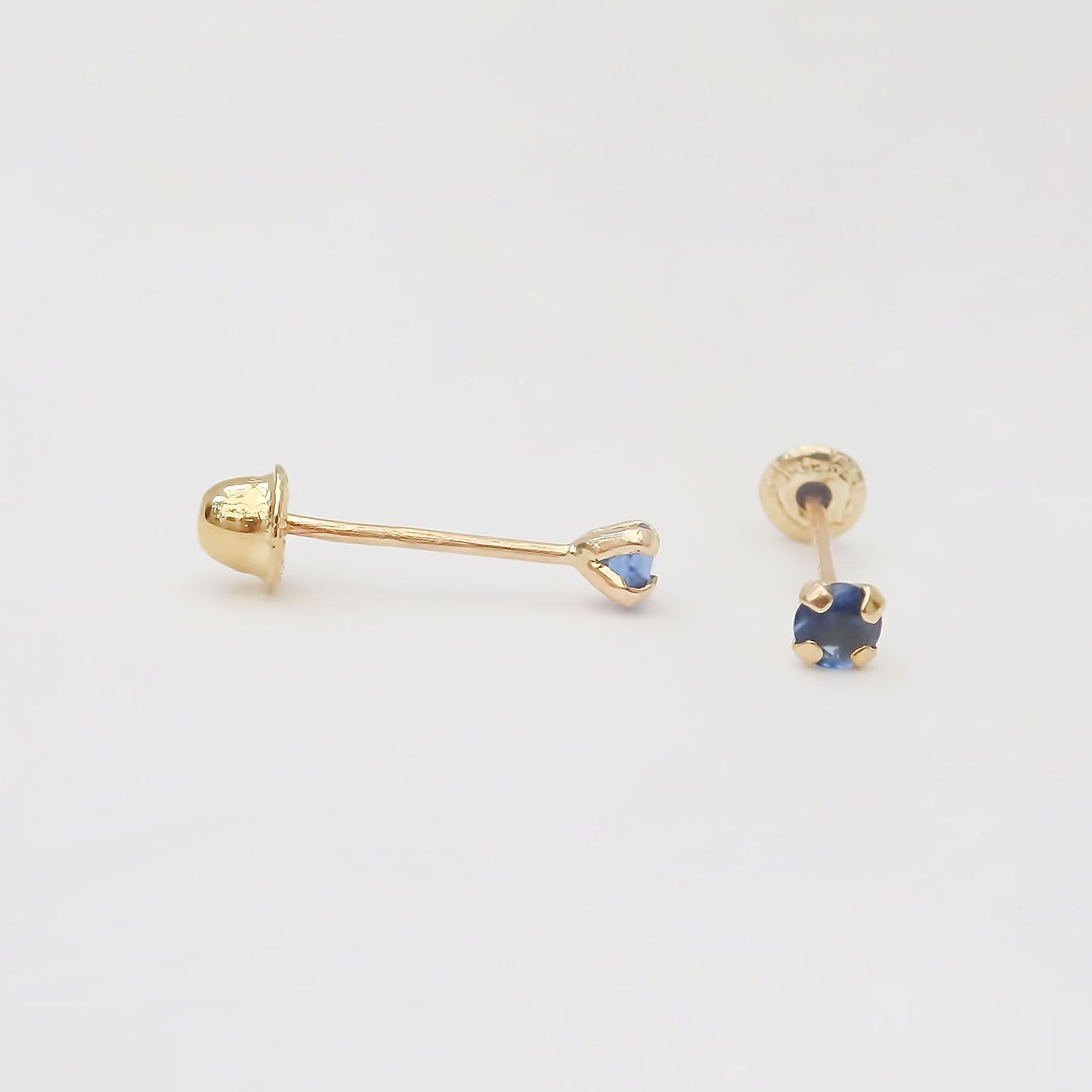 Amor Eterno - Broqueles Recto Mini Bebé / Aretes / Oro 10k / Azul