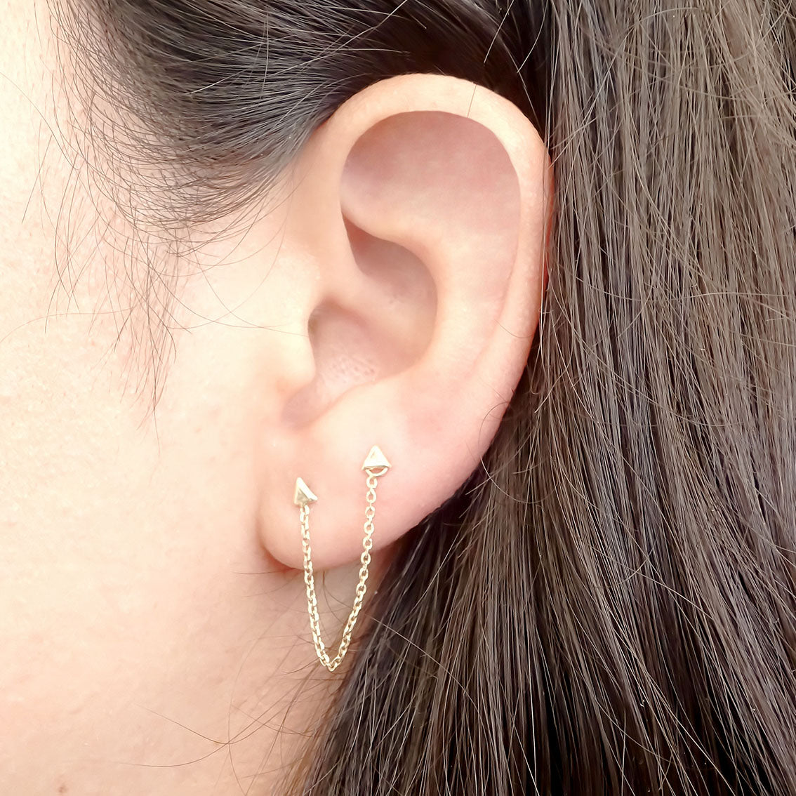 Amor Eterno - Triángulo Poder/ Doble Perforación / Oro 10k / Amarillo