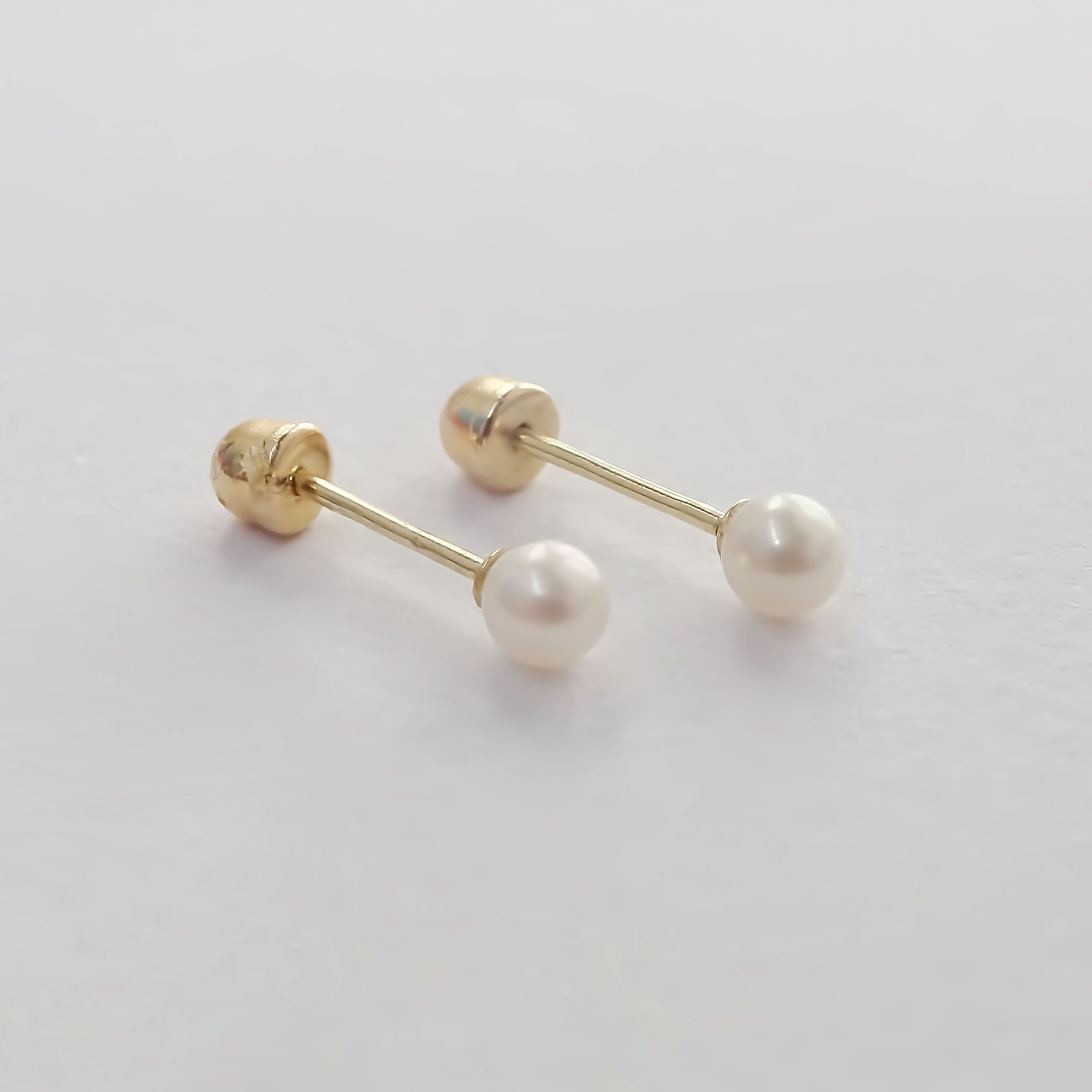 Amor Eterno - Broqueles Perla Natural Bebé / Aretes Oro 10k