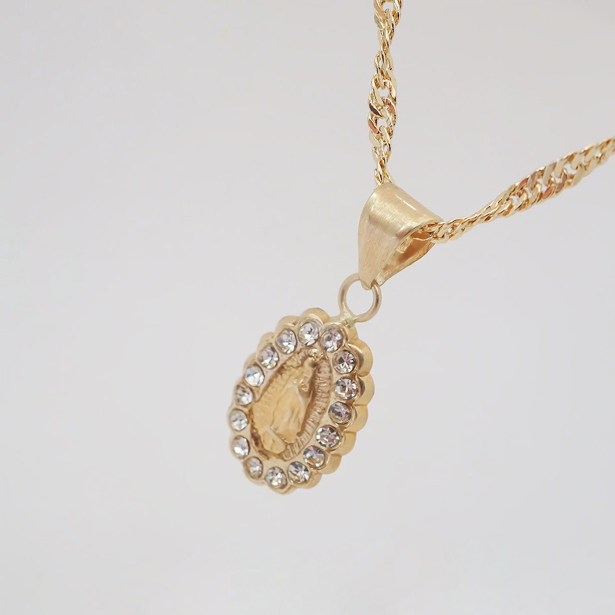 Amor Eterno - Medalla Virgen Brox 10k + Cadena Regalo
