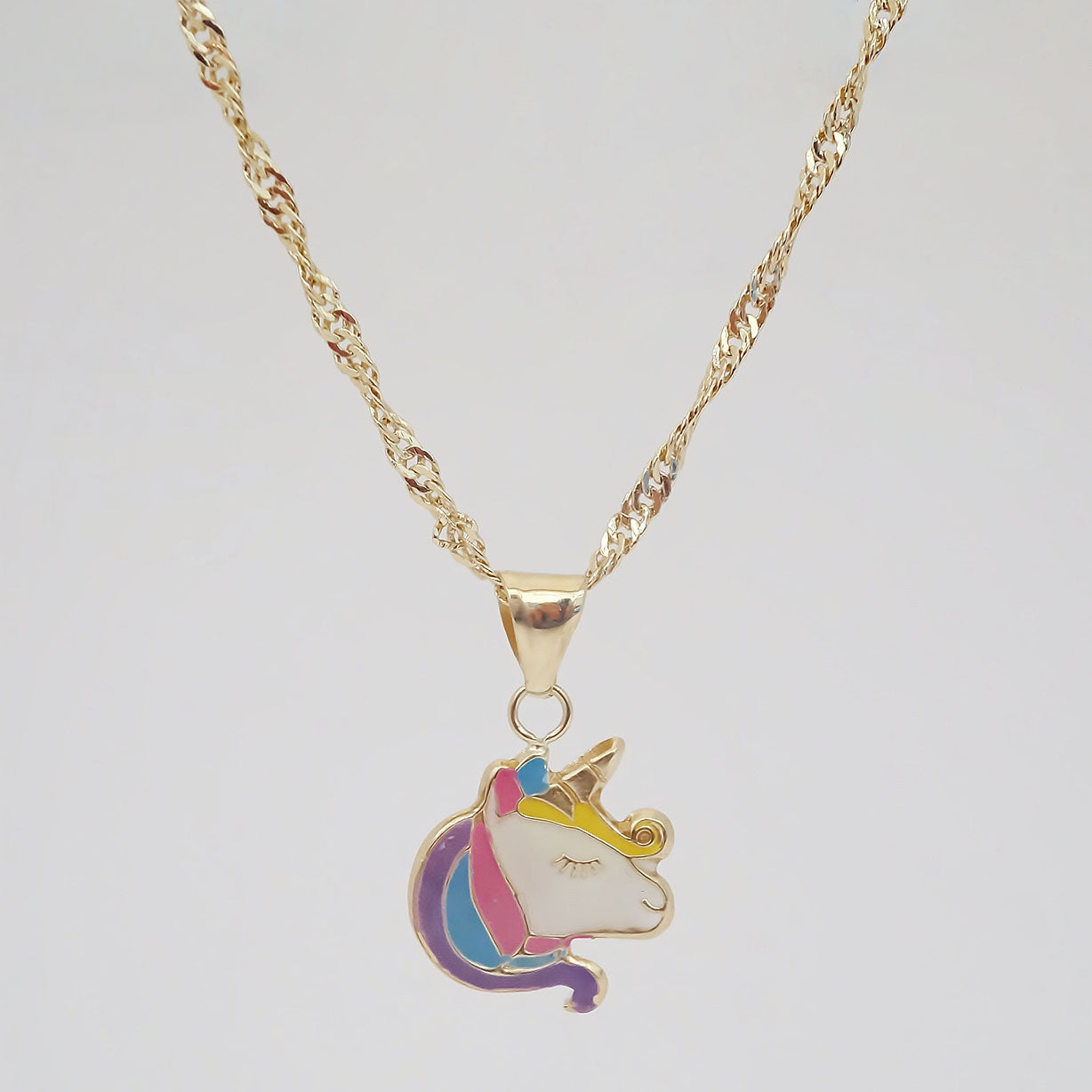 Amor Eterno - Dije Unicornio Sólido 10k + Cadena De Regalo