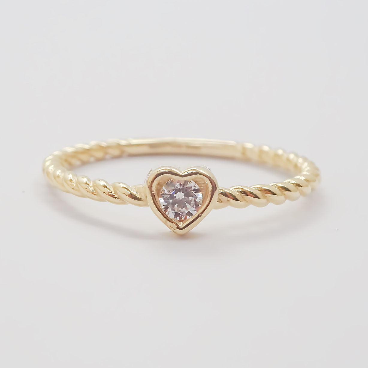 Amor Eterno - Anillo Corazón Lazo / Oro Sólido 10k