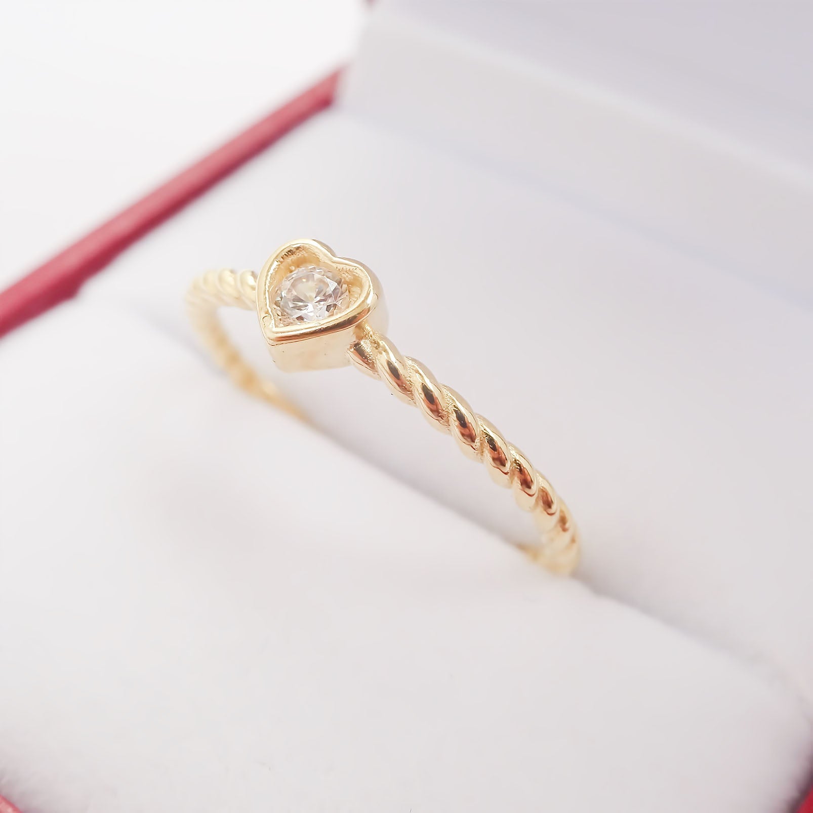 Amor Eterno - Anillo Corazón Lazo / Oro Sólido 10k