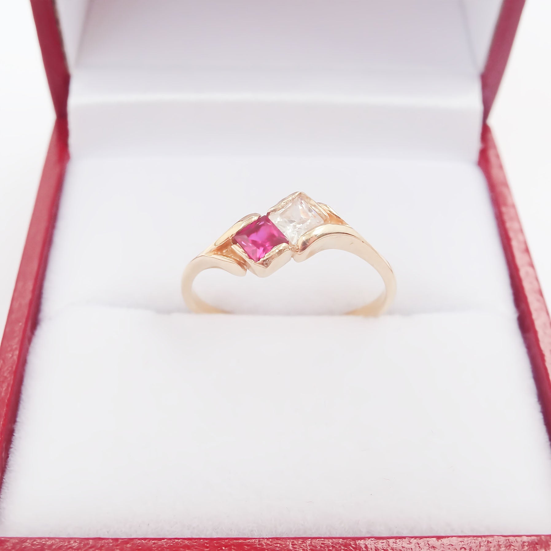 Amor Eterno - Anillo Tu Y Yo / Oro Sólido 10k