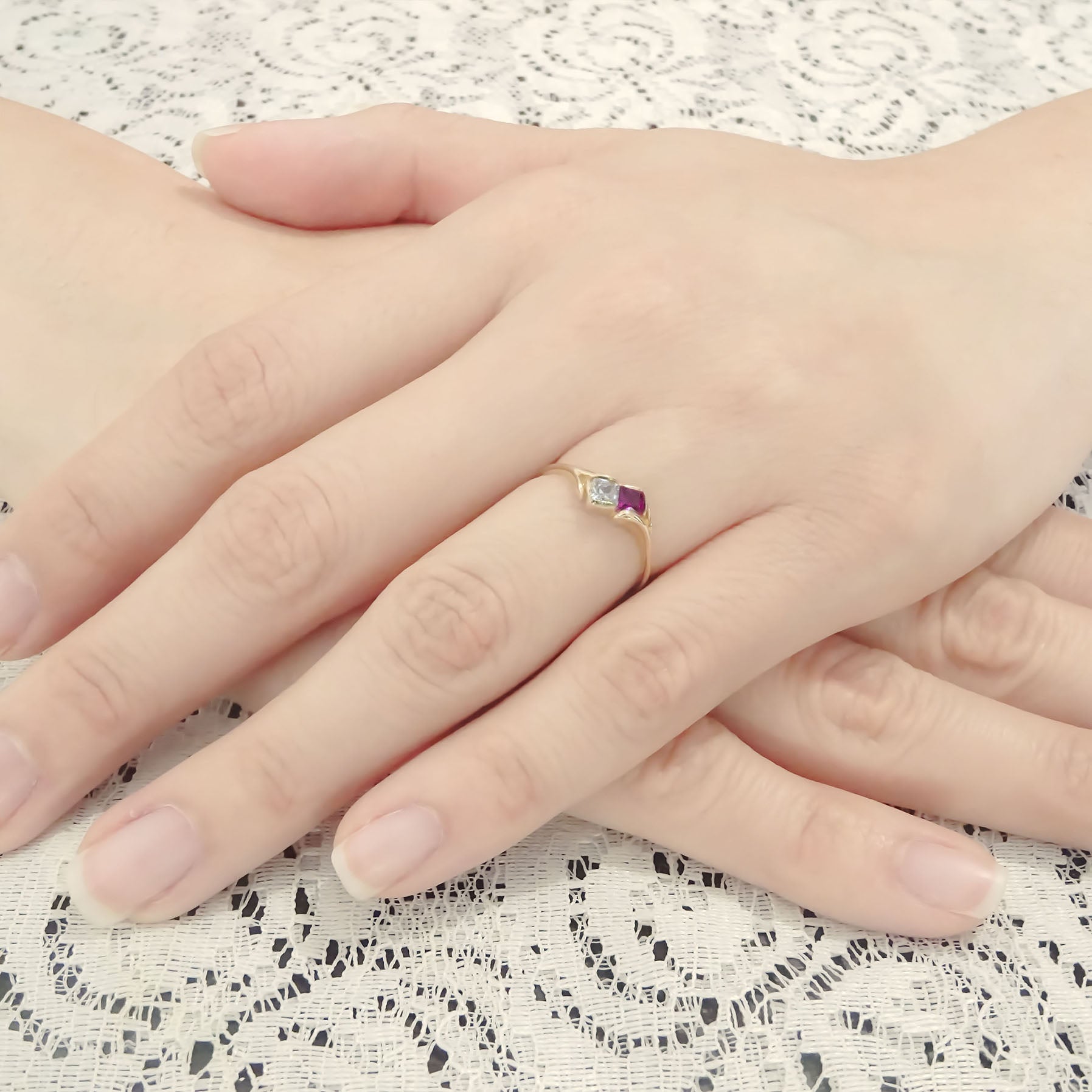 Amor Eterno - Anillo Tu Y Yo / Oro Sólido 10k