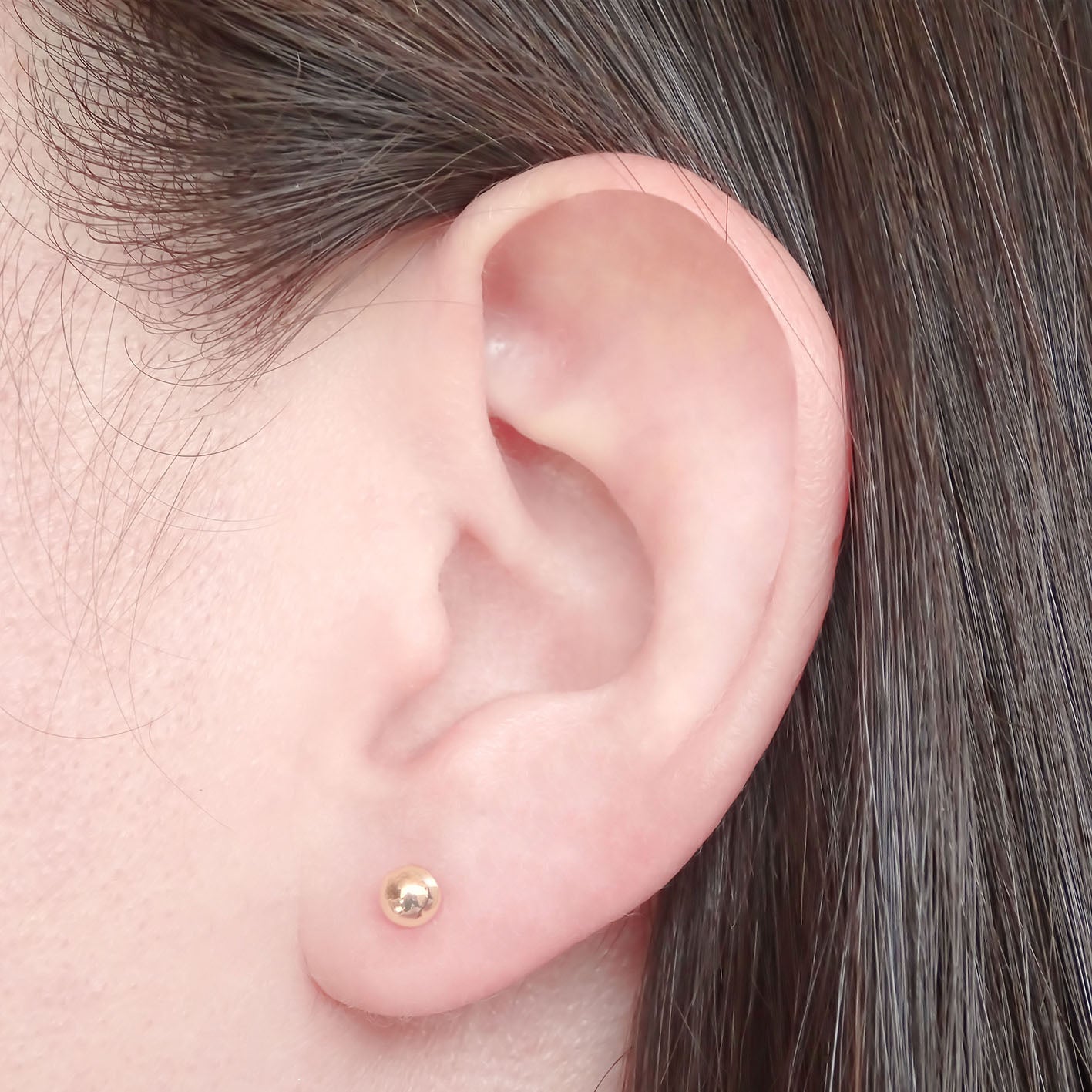 Amor Eterno - Broqueles / Dormilonas 4mm / Aretes / Oro 10k / Rosa