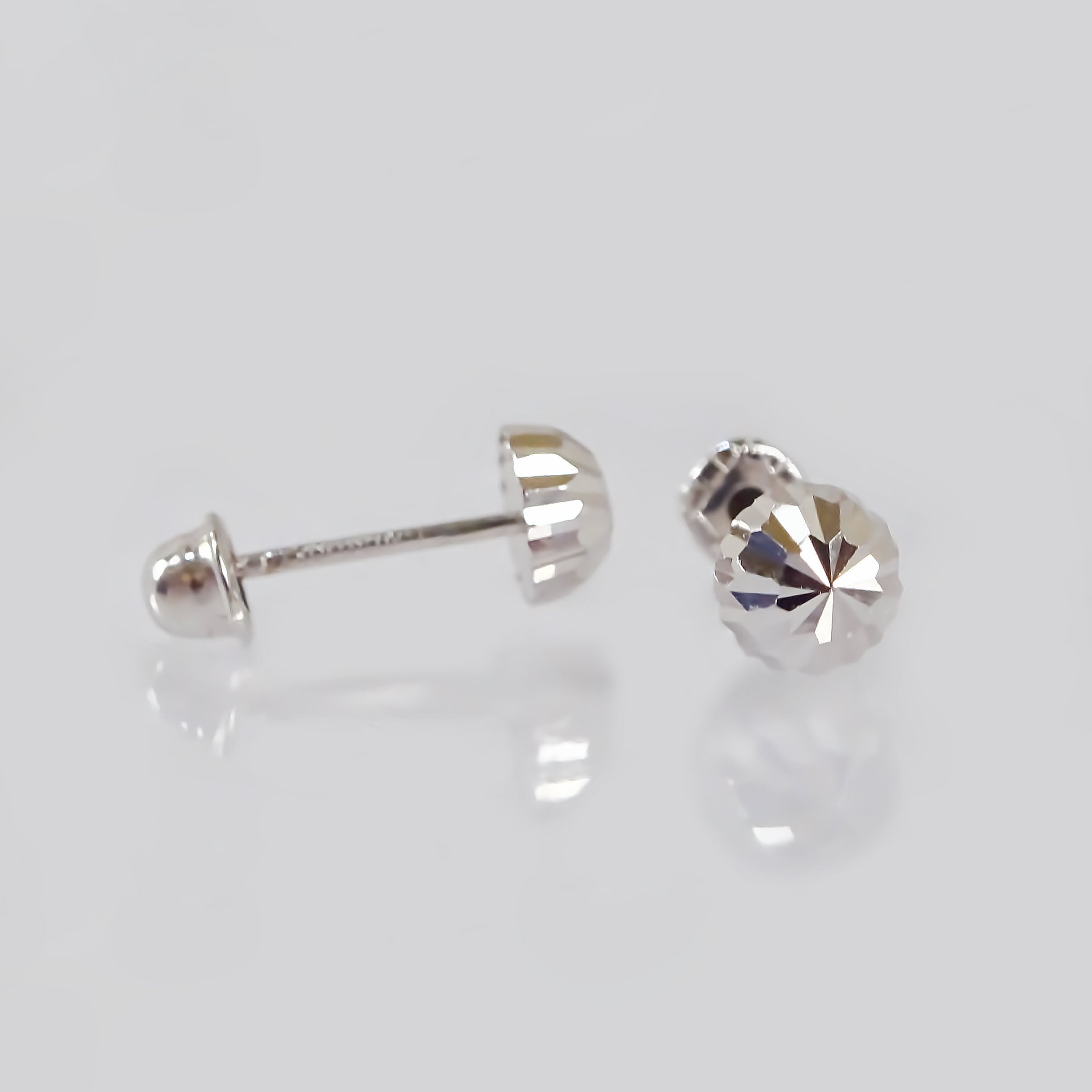Amor Eterno - Broqueles Hongo / Aretes / Oro Sólido 10k / Blanco