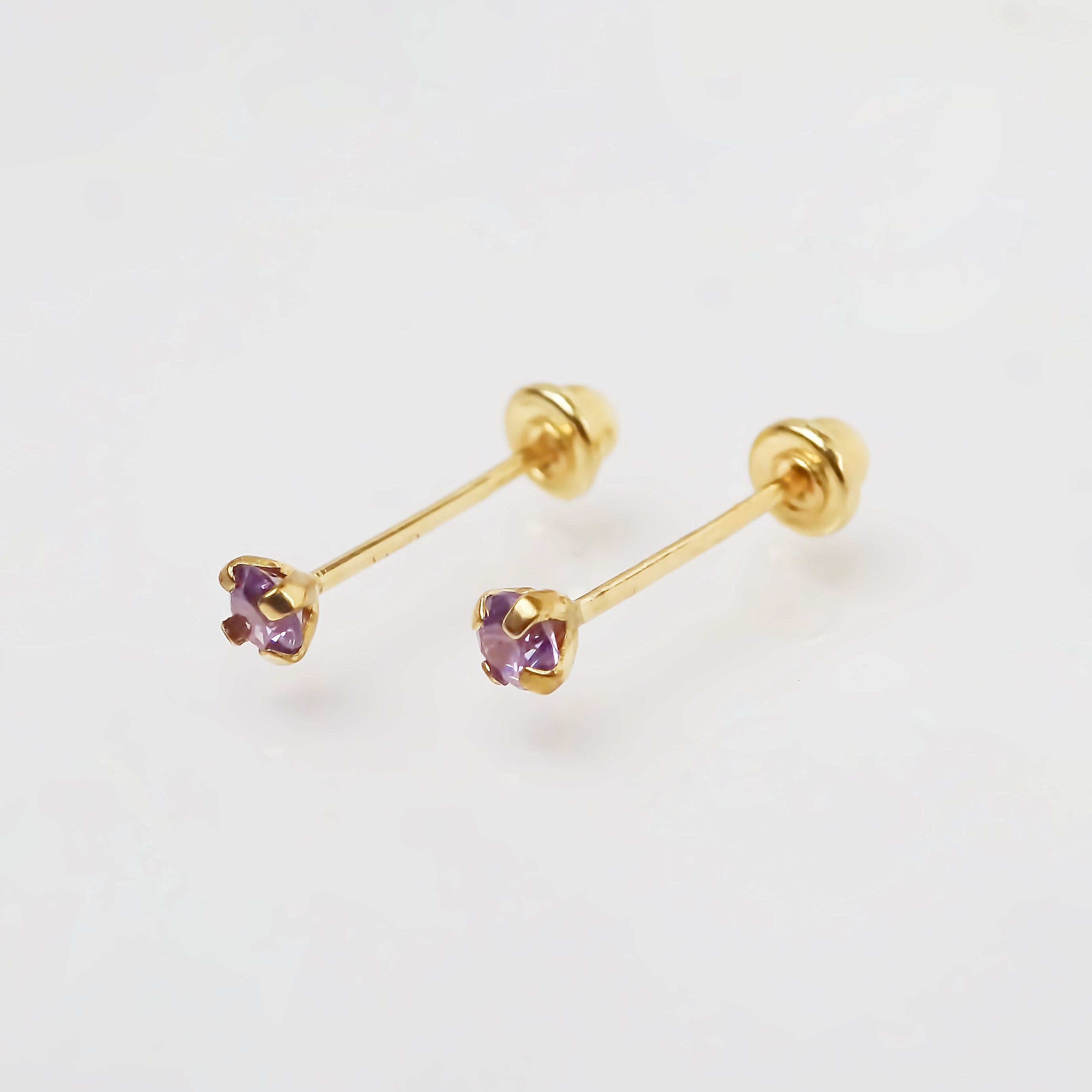 Amor Eterno - Broqueles Recto Mini Bebé / Aretes / Oro 10k / Lila