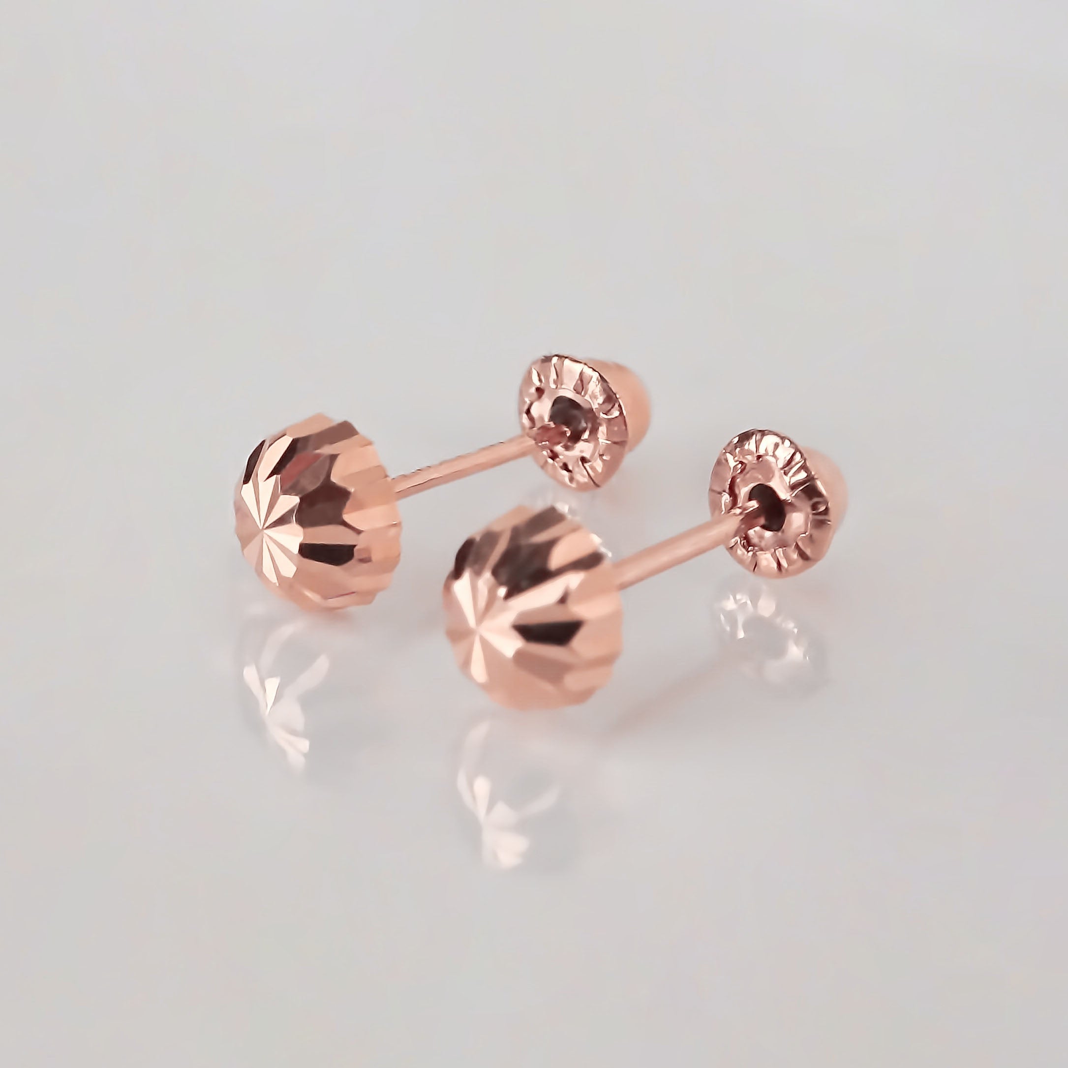 Amor Eterno - Broqueles Hongo / Aretes / Oro Sólido 10k / Rosa