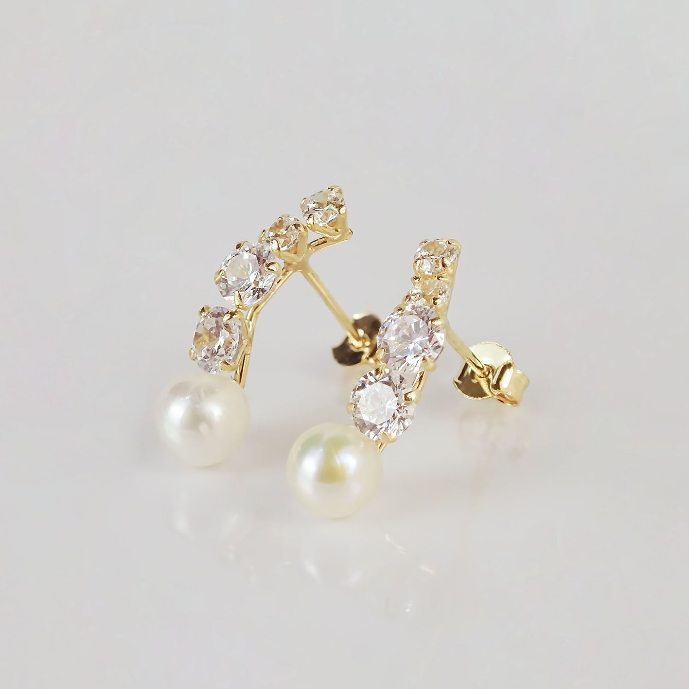 Amor Eterno - Broqueles Lambada Perla / Aretes Oro 10k