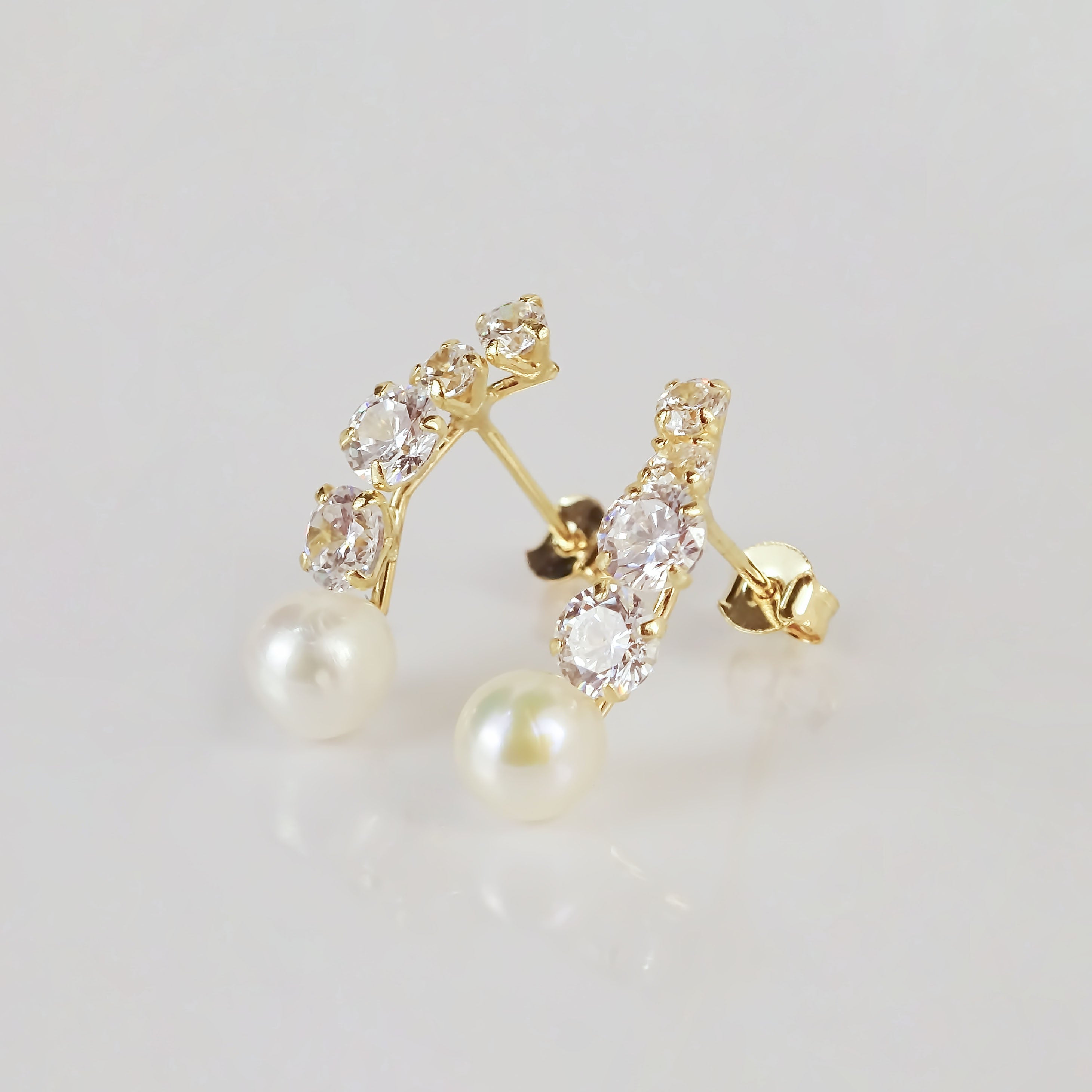 Amor Eterno - Broqueles Lambada Perla / Aretes Oro 10k