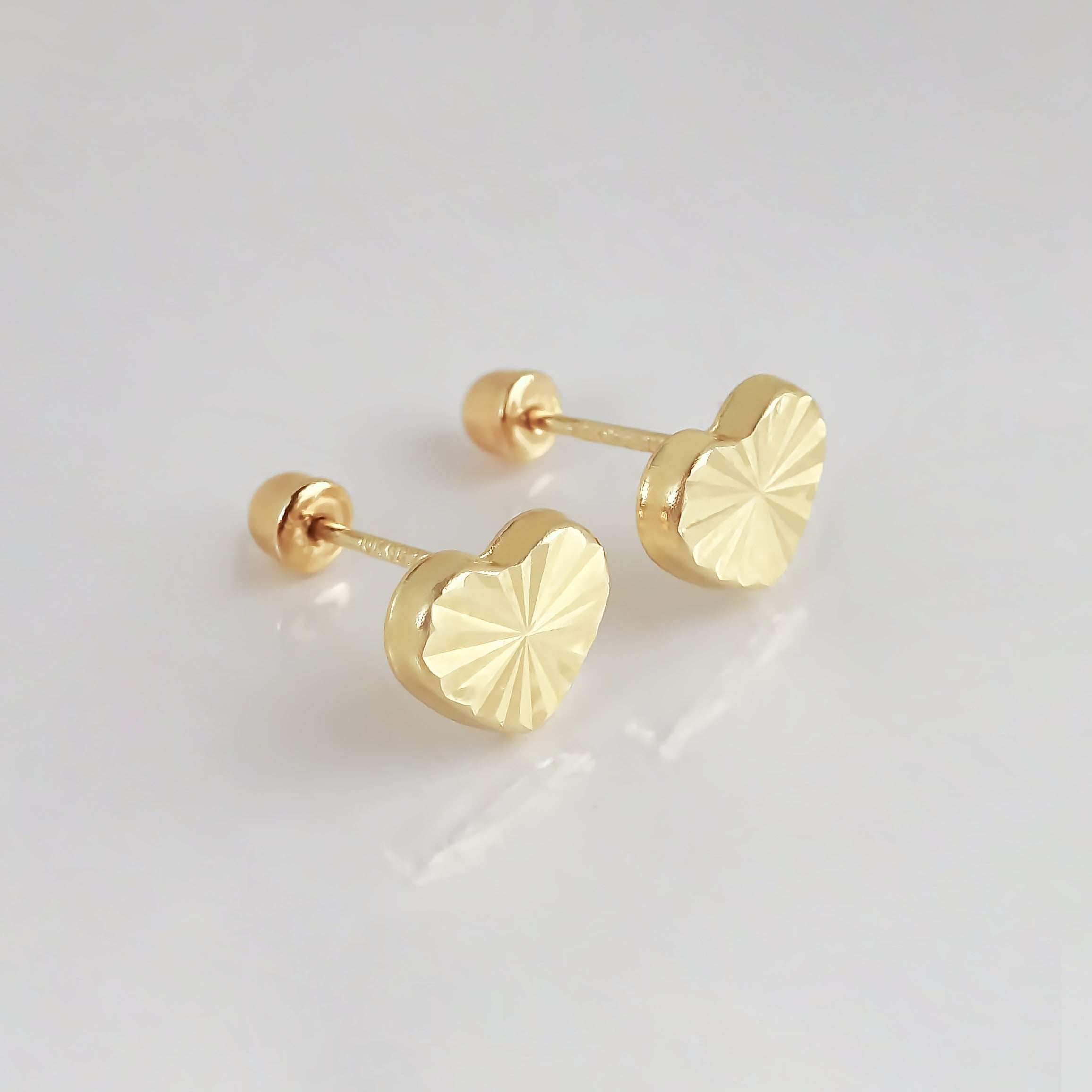 Amor Eterno - Broqueles Corazón Basic Aretes / Oro 10k