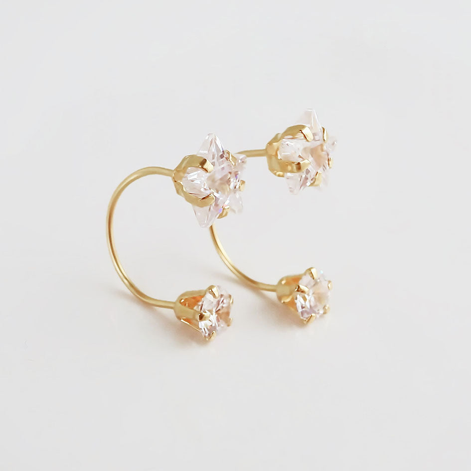 Amor Eterno - Broqueles Curvos Estrella / Aretes Oro 10k
