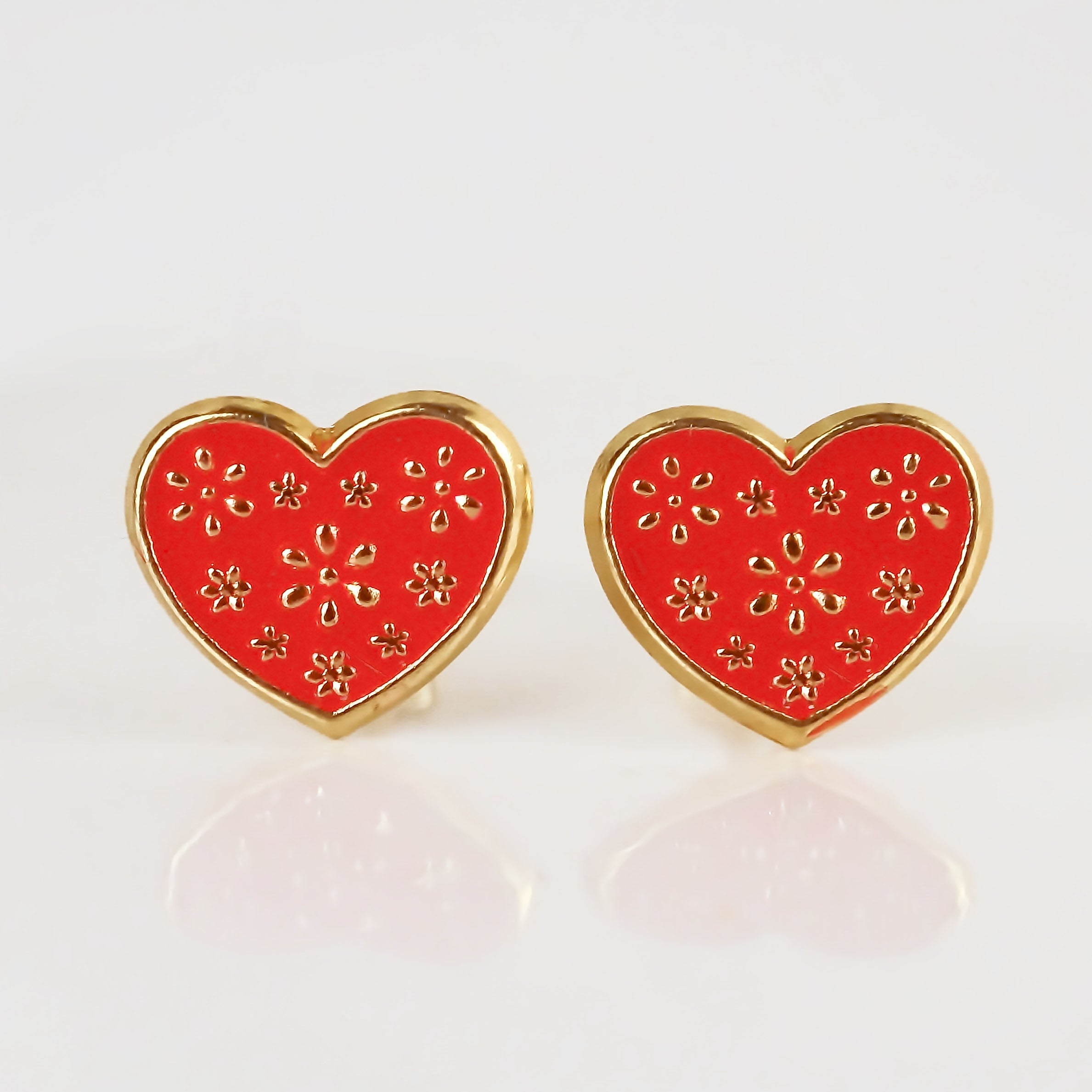 Amor Eterno - Broqueles Flores En Corazón / Aretes / Oro 10k