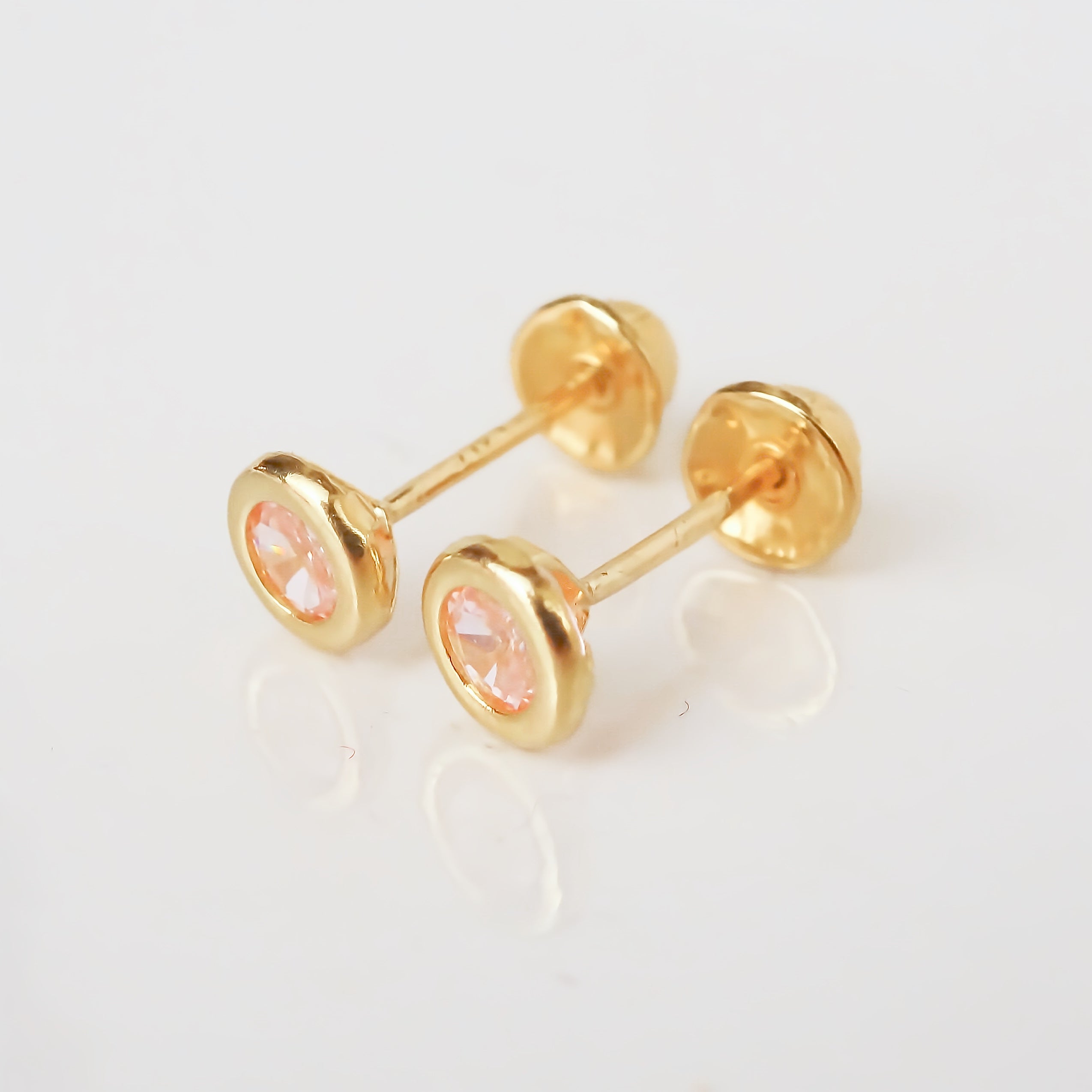 Amor Eterno - Broqueles Bisel Bebé 4 Mm / Aretes Oro 10k / ROSA