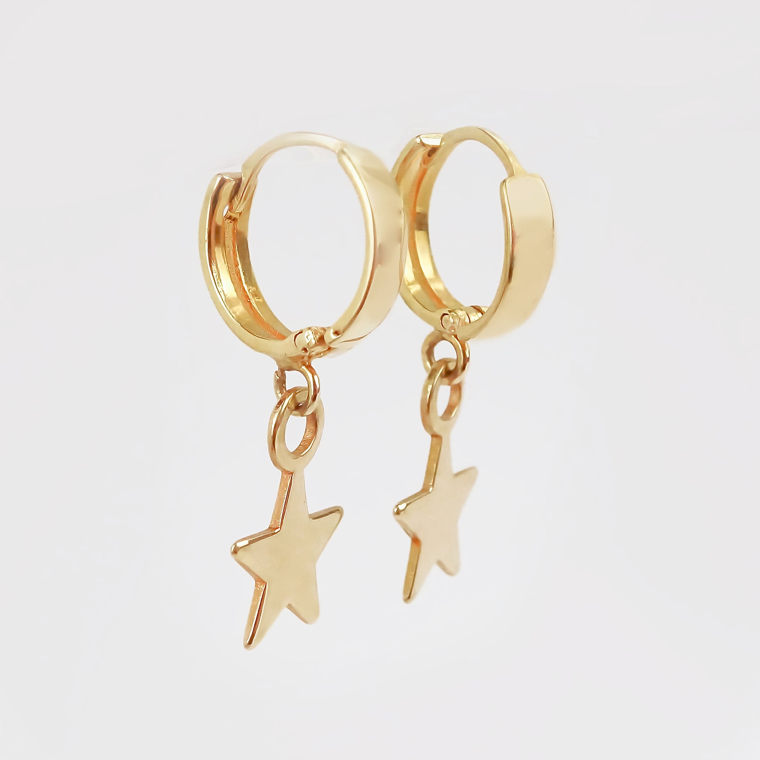Amor Eterno - Arracadas Huggie Mini / Aretes Oro 10k