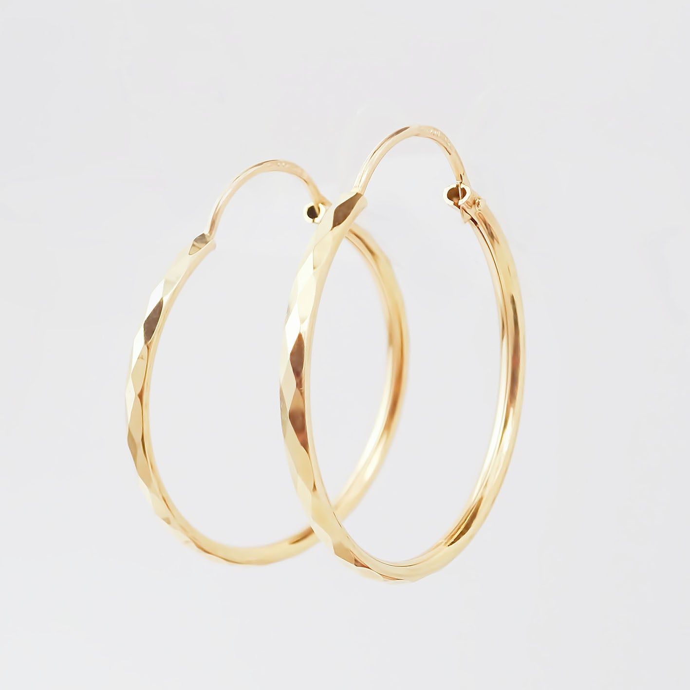 Amor Eterno - Arracadas / Facetado 2.5cm Oro 10k